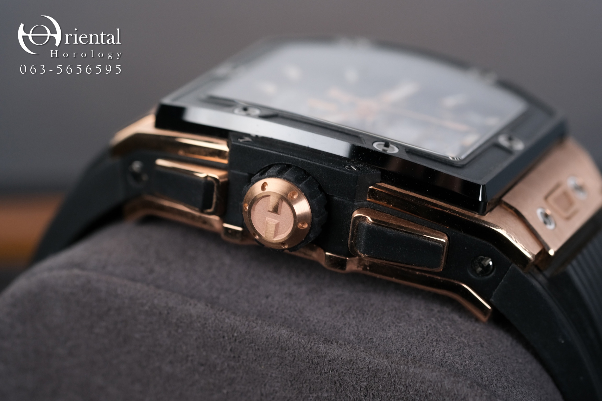 Spirit of Big Bang King Gold Ceramic 42mm - Image 4