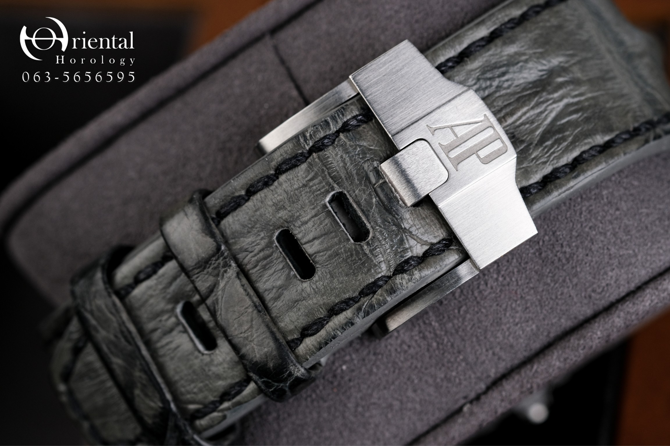 Audemars Piguet Royal Oak Offshore Grey Theme - Image 7