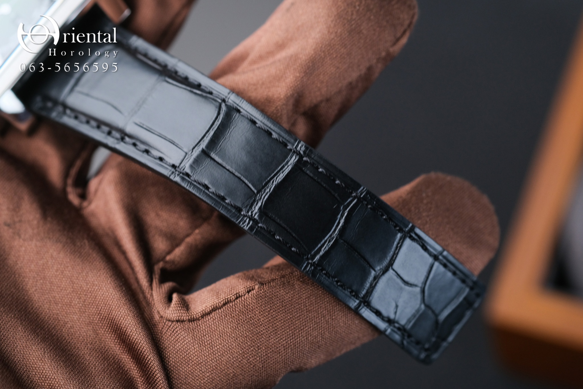 TAG HUER MONACO Green Dial Limited 500 pcs - Image 11