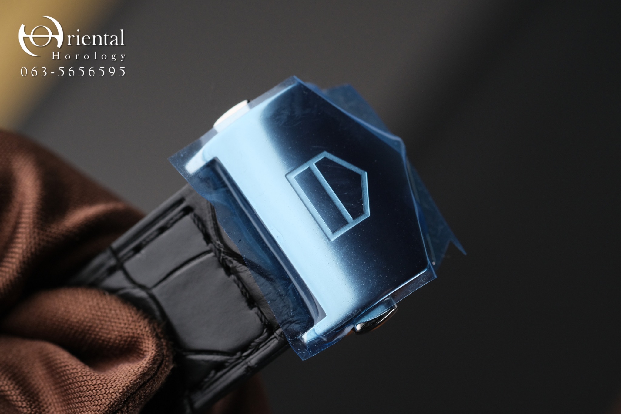 TAG HUER MONACO Green Dial Limited 500 pcs - Image 8