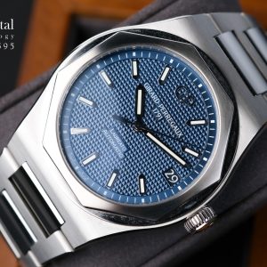 Girard Perregaux Laureato Blue
