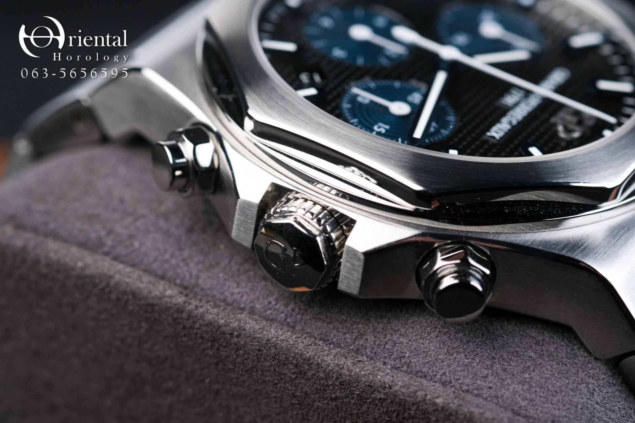 Girard Perregaux Laureato Chronograph Blue Black - Image 4