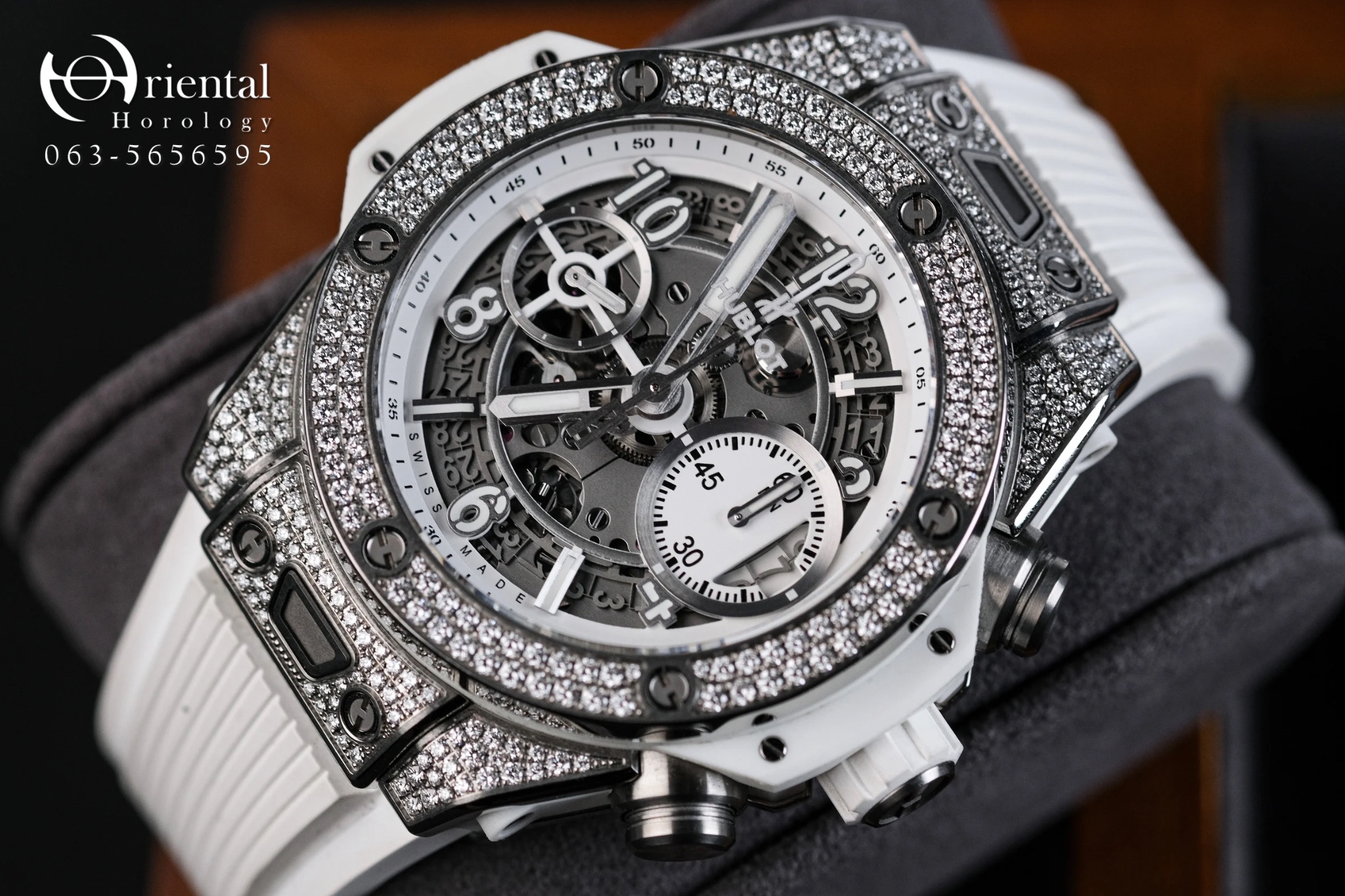 Hublot Big Bang Unico Titanium White PAVÉ - Image 4