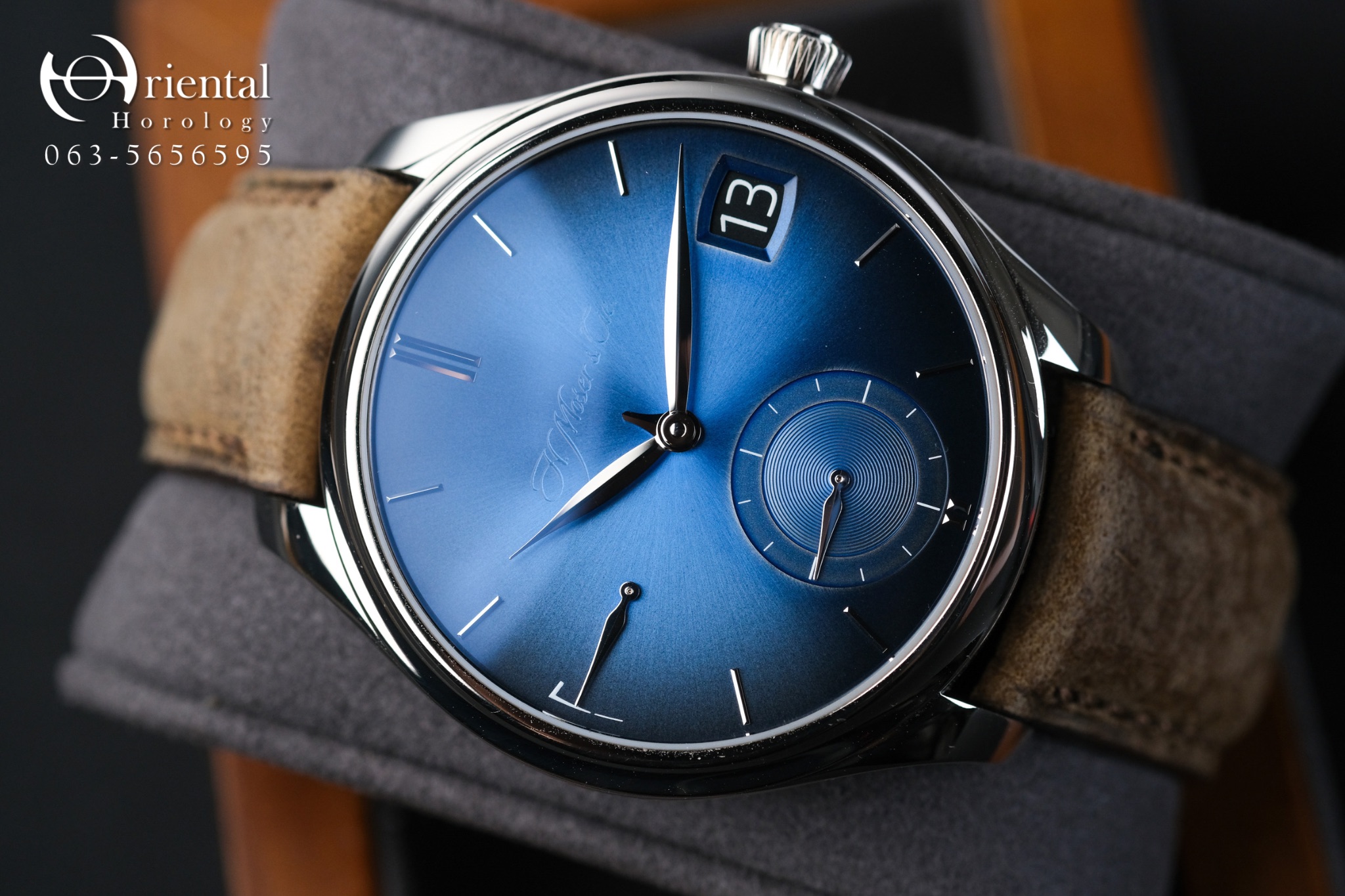 H. Moser & Cie. Endeavour Perpetual Calendar 18K White Gold