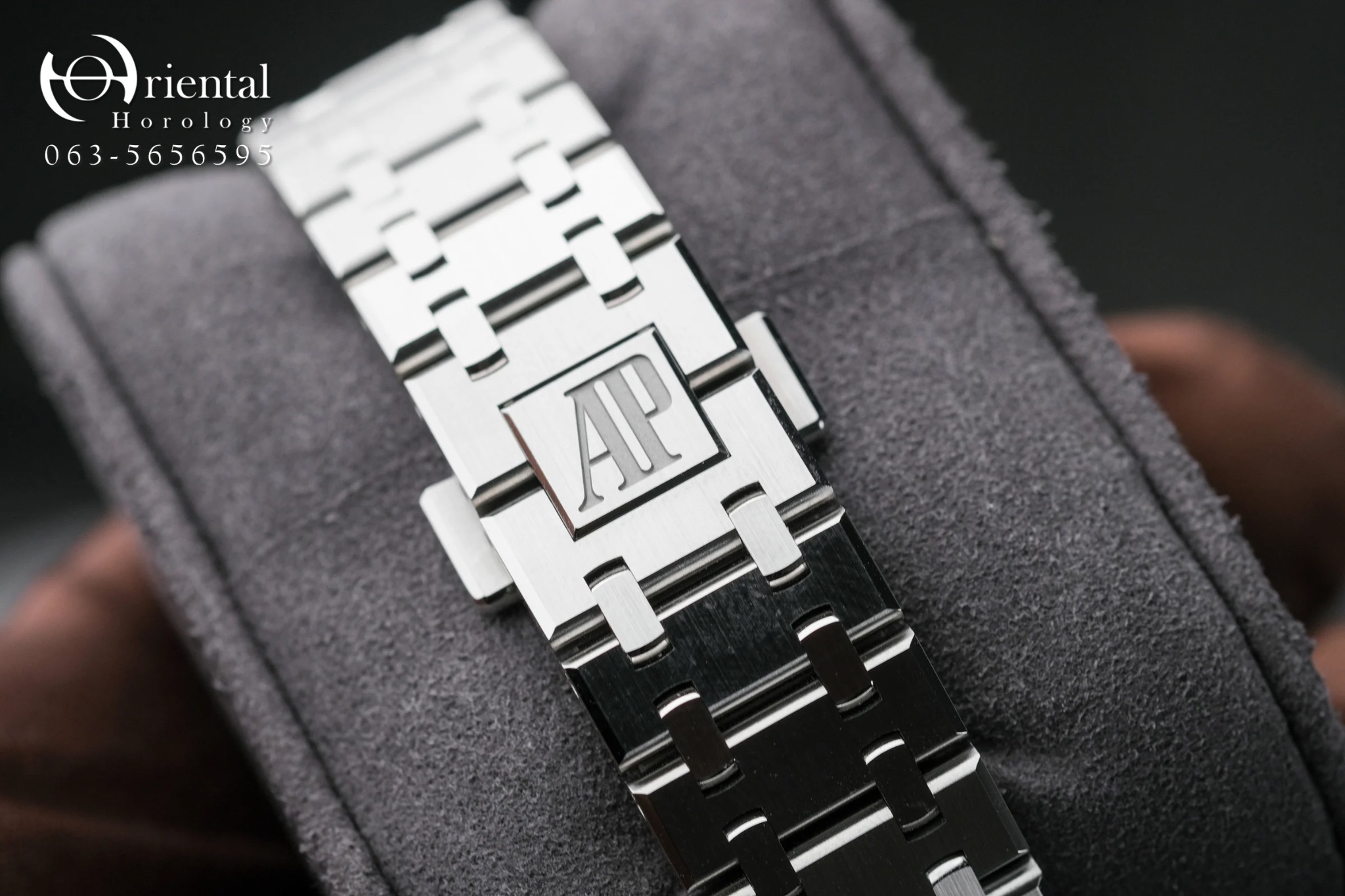 Audemars Piguet Royal Oak Chronograph - Image 9