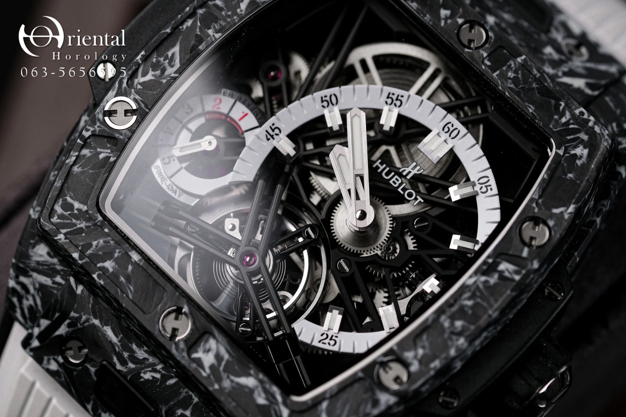 Hublot Spirit of Big Bang Tourbillon 5-day Carbon White - Image 2
