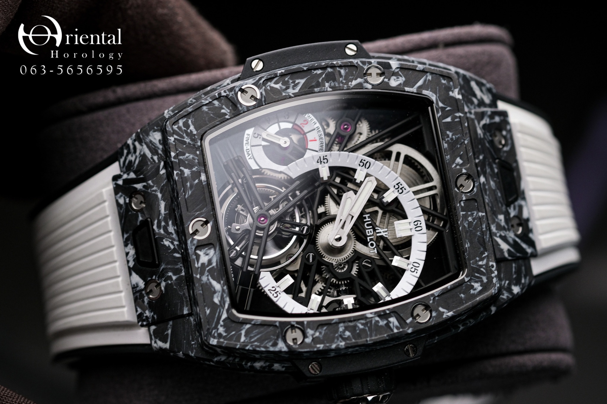 Hublot Spirit of Big Bang Tourbillon 5-day Carbon White - Image 3