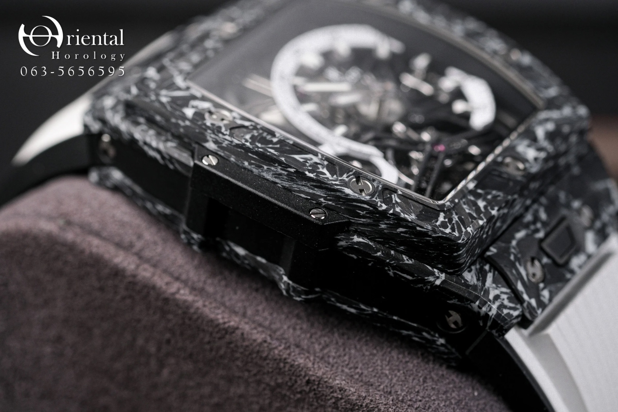 Hublot Spirit of Big Bang Tourbillon 5-day Carbon White - Image 6