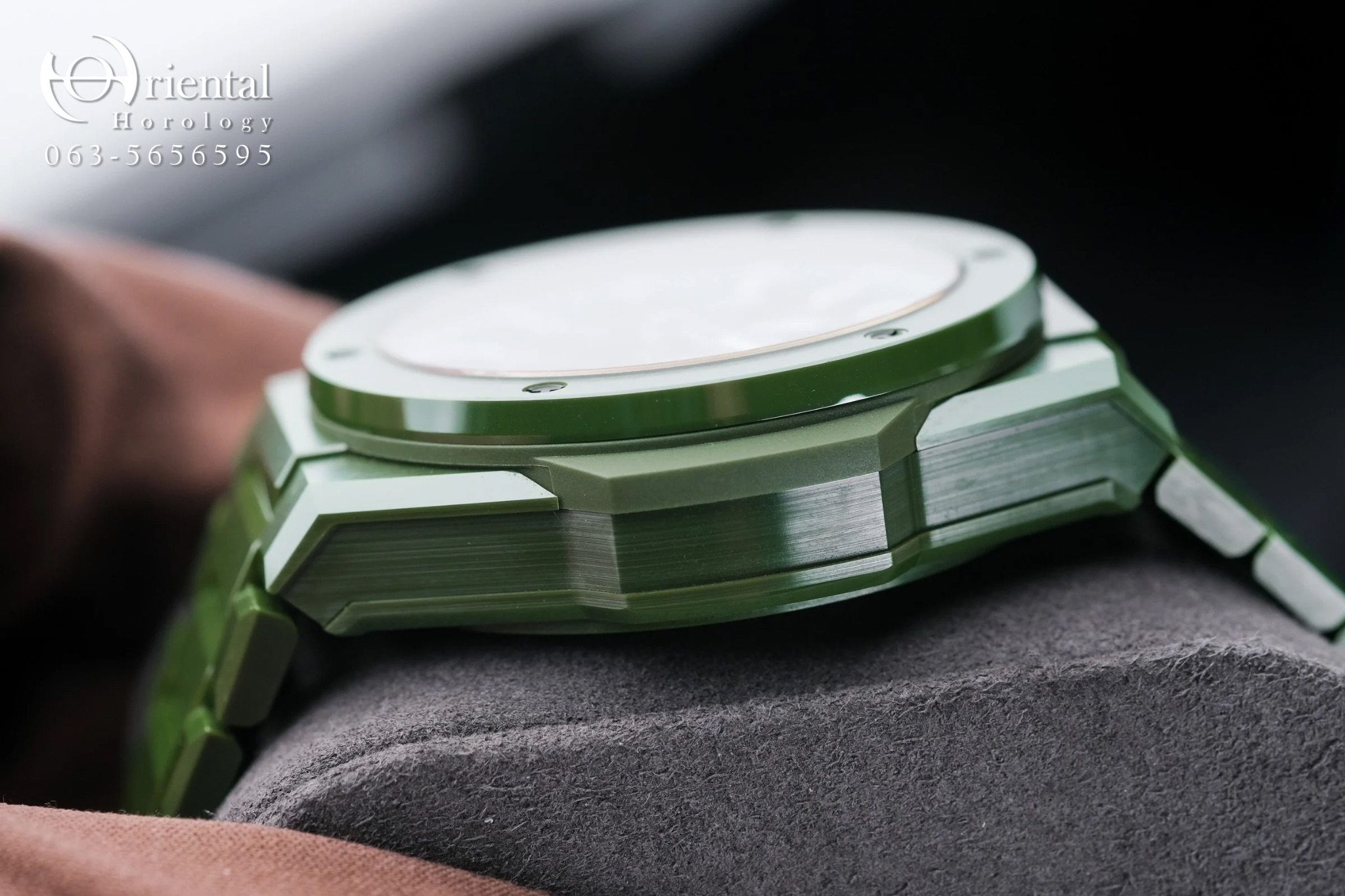 Hublot Big Bang Integral Ceramic Green Indigo Limited 250 pcs - Image 7