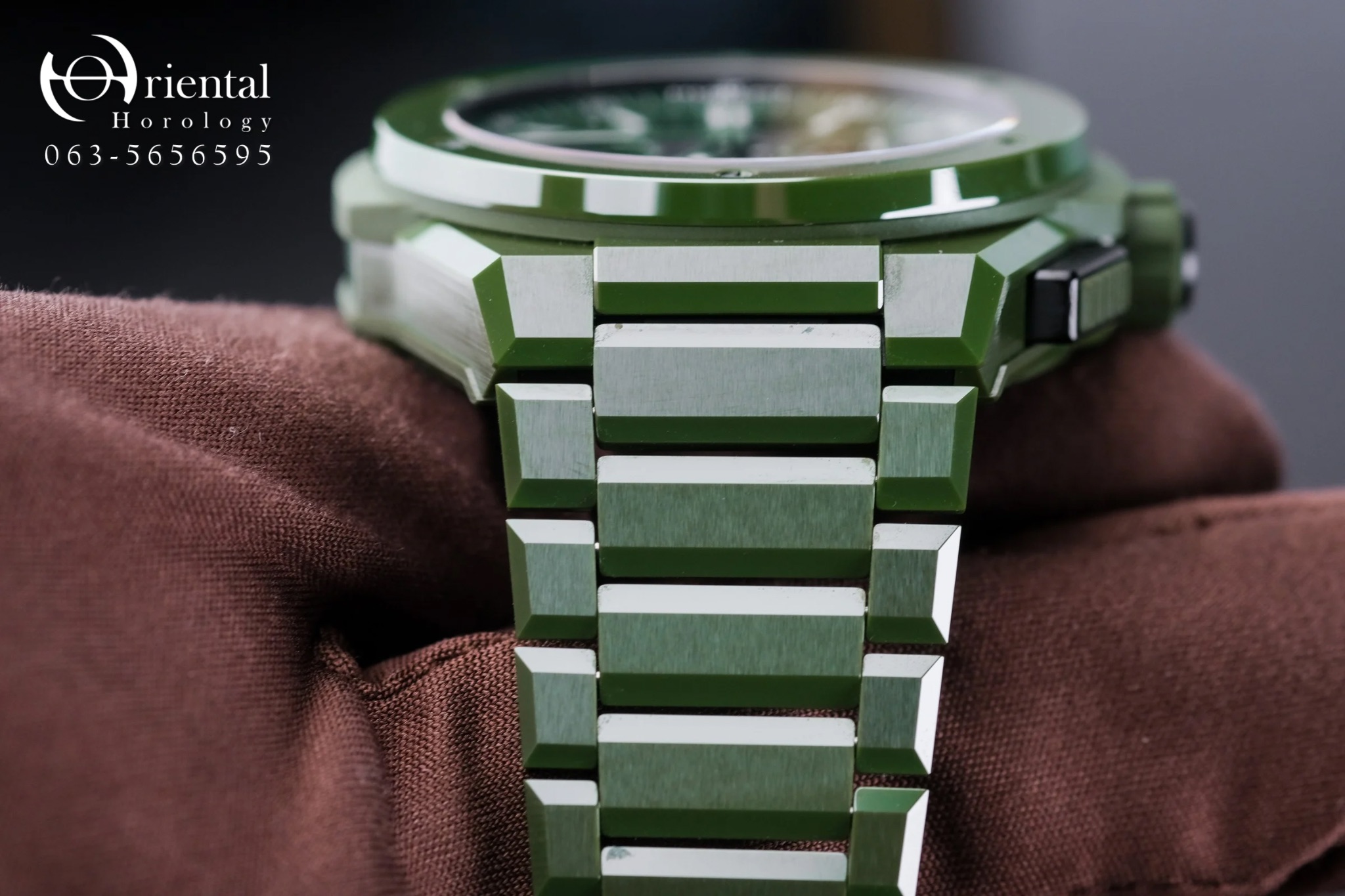 Hublot Big Bang Integral Ceramic Green Indigo Limited 250 pcs - Image 9