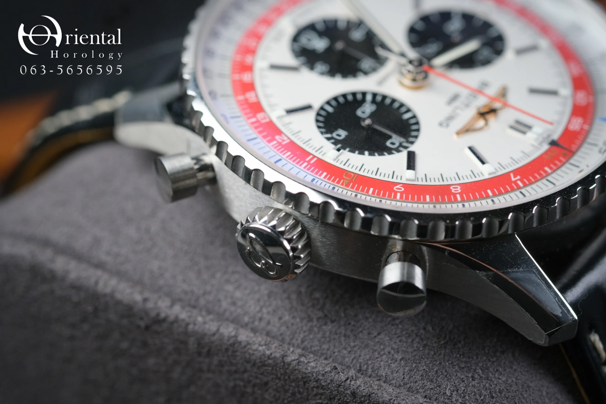 Breitling Navitimer B01 Boeing 747 Edition “Tribute to queen of the skies” - Image 5