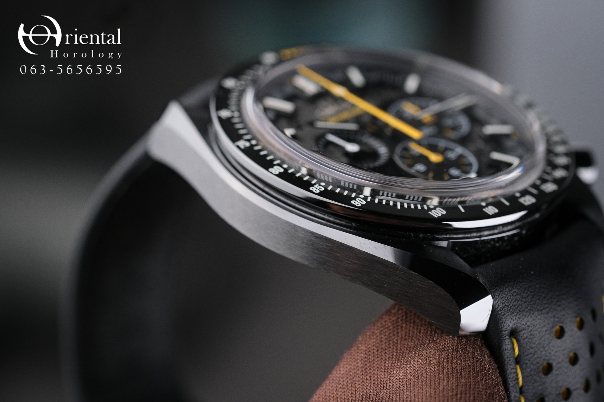 Omega Speedmaster Dark Side Of the moon Apollo8 - Image 5