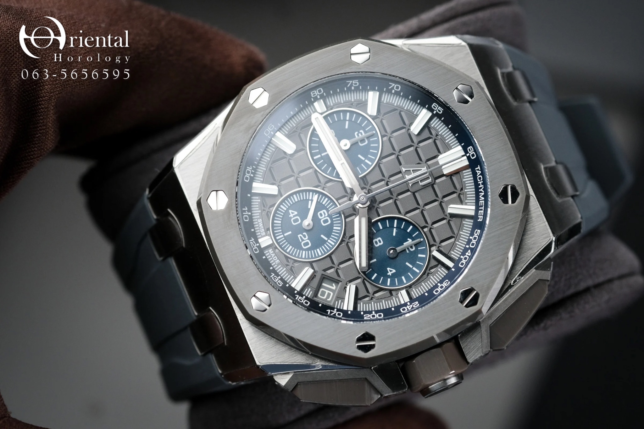 AP Royal Oak Offshore Chronograph Titanium Ceramic