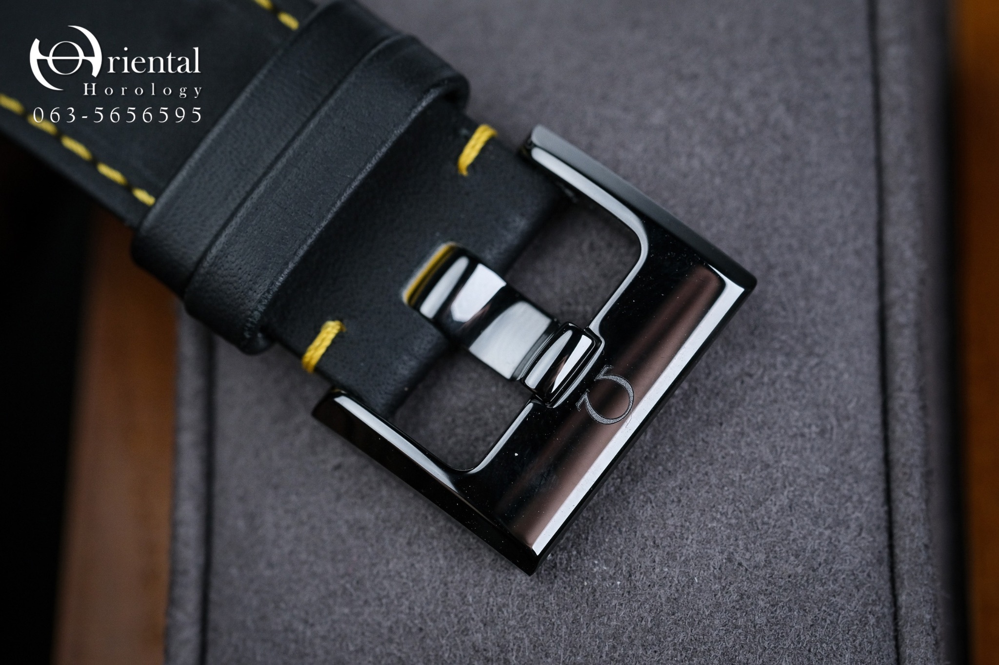 Omega Speedmaster Dark Side Of the moon Apollo8 - Image 6