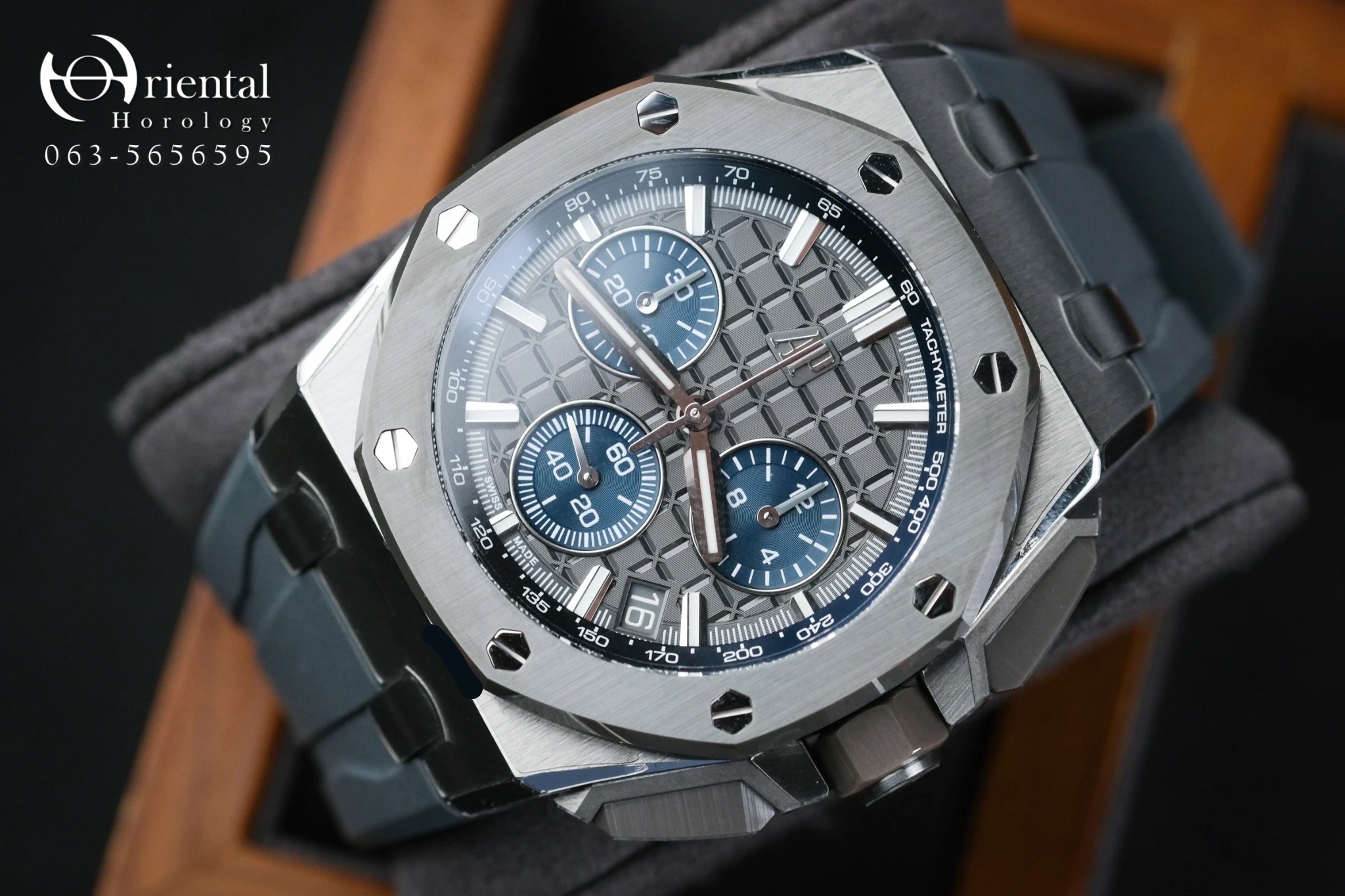 AP Royal Oak Offshore Chronograph Titanium Ceramic - Image 3