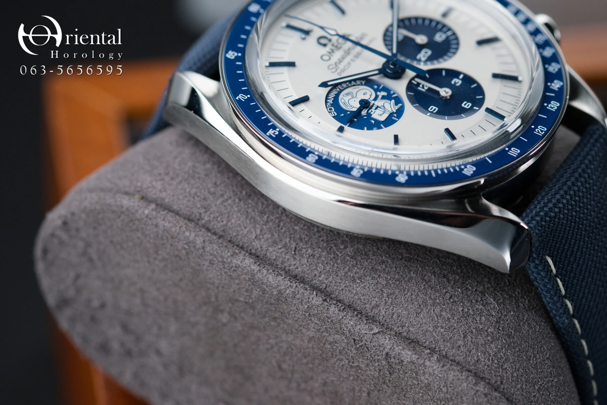 Omega Speedmaster Silver Snoopy Award 50th Anniversary - Image 4