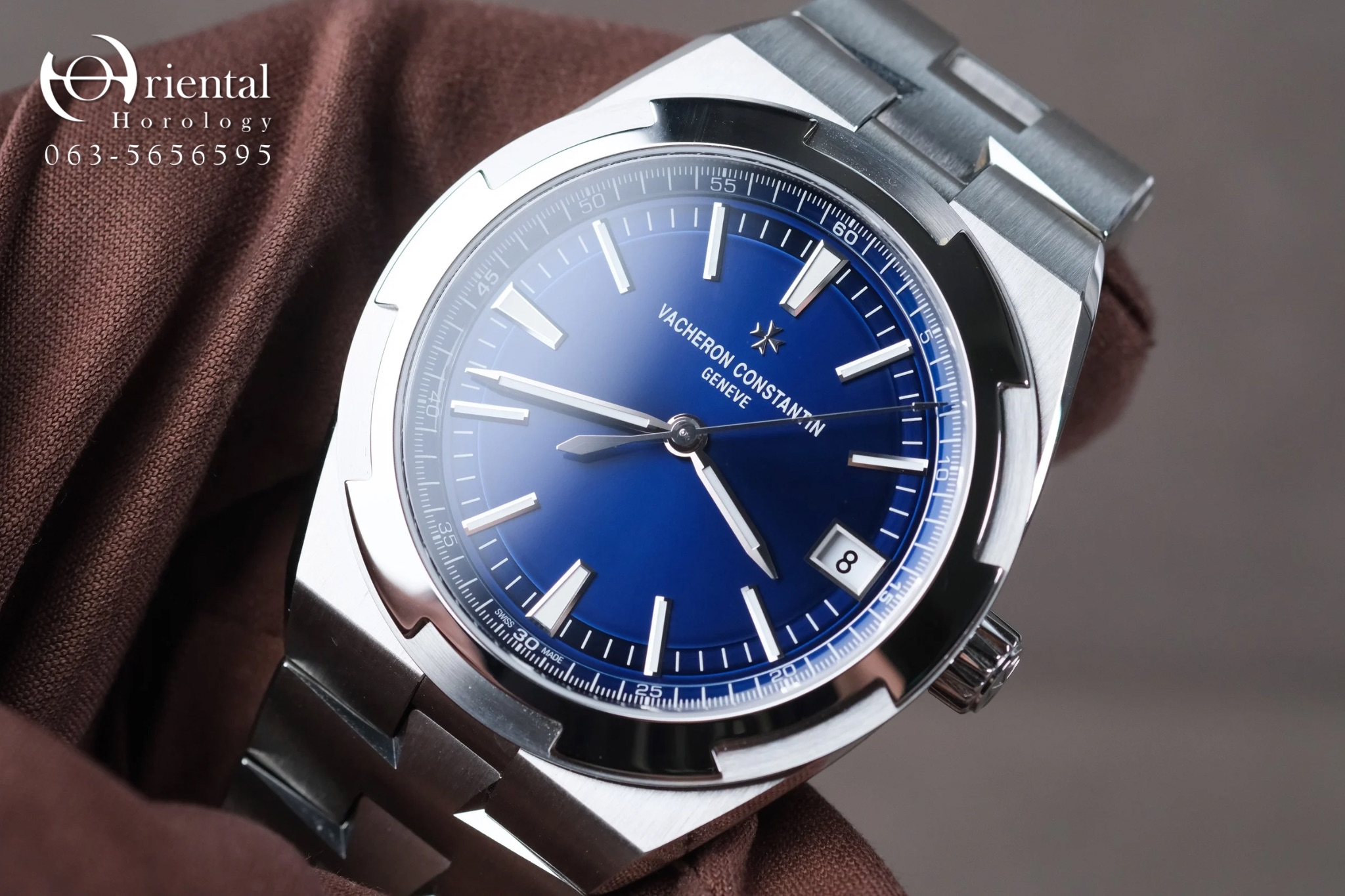 VC 4520V Overseas Blue Dial - Image 2