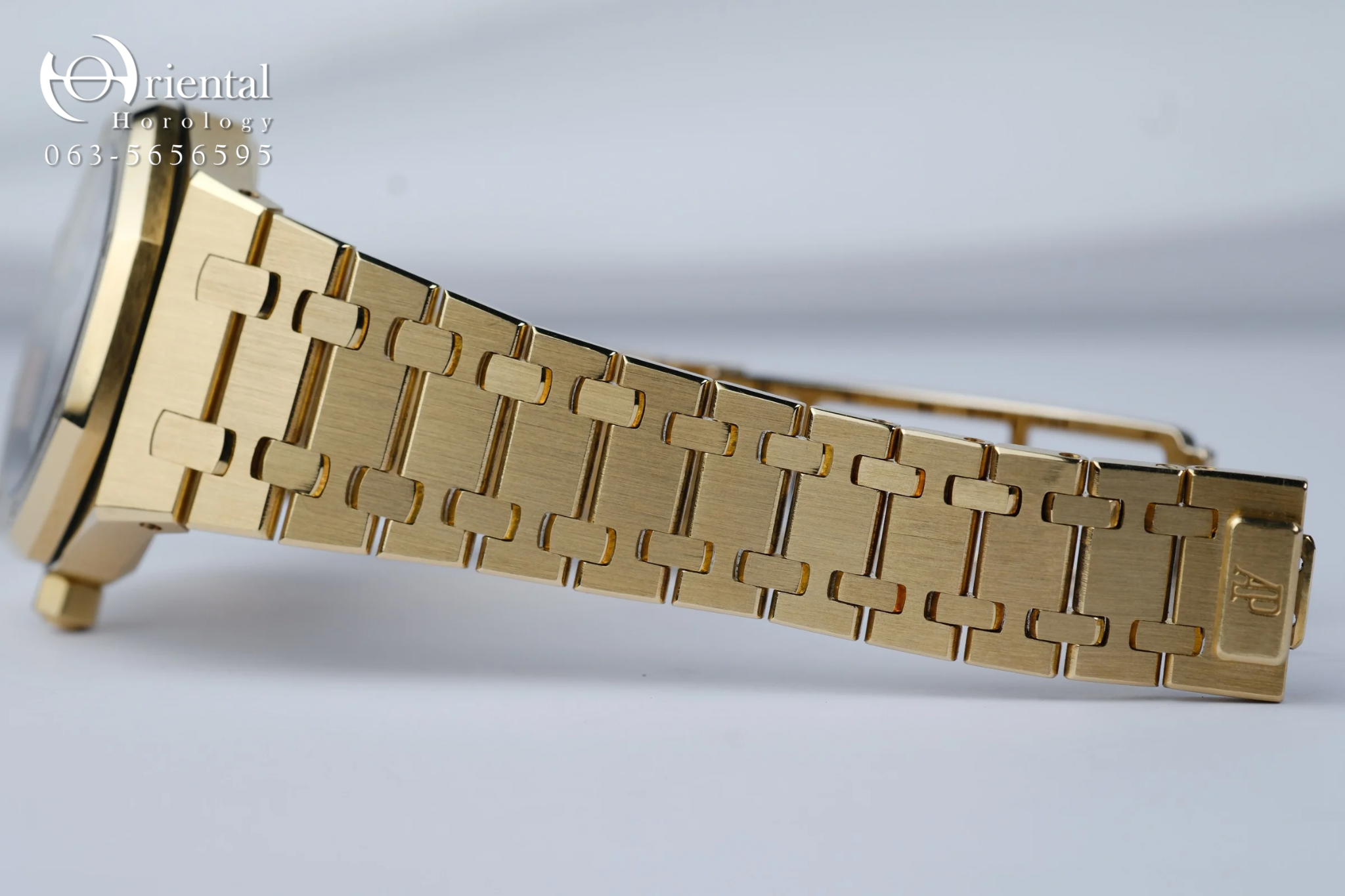 AP 18K Yellow Gold Annual Calendar - Image 6