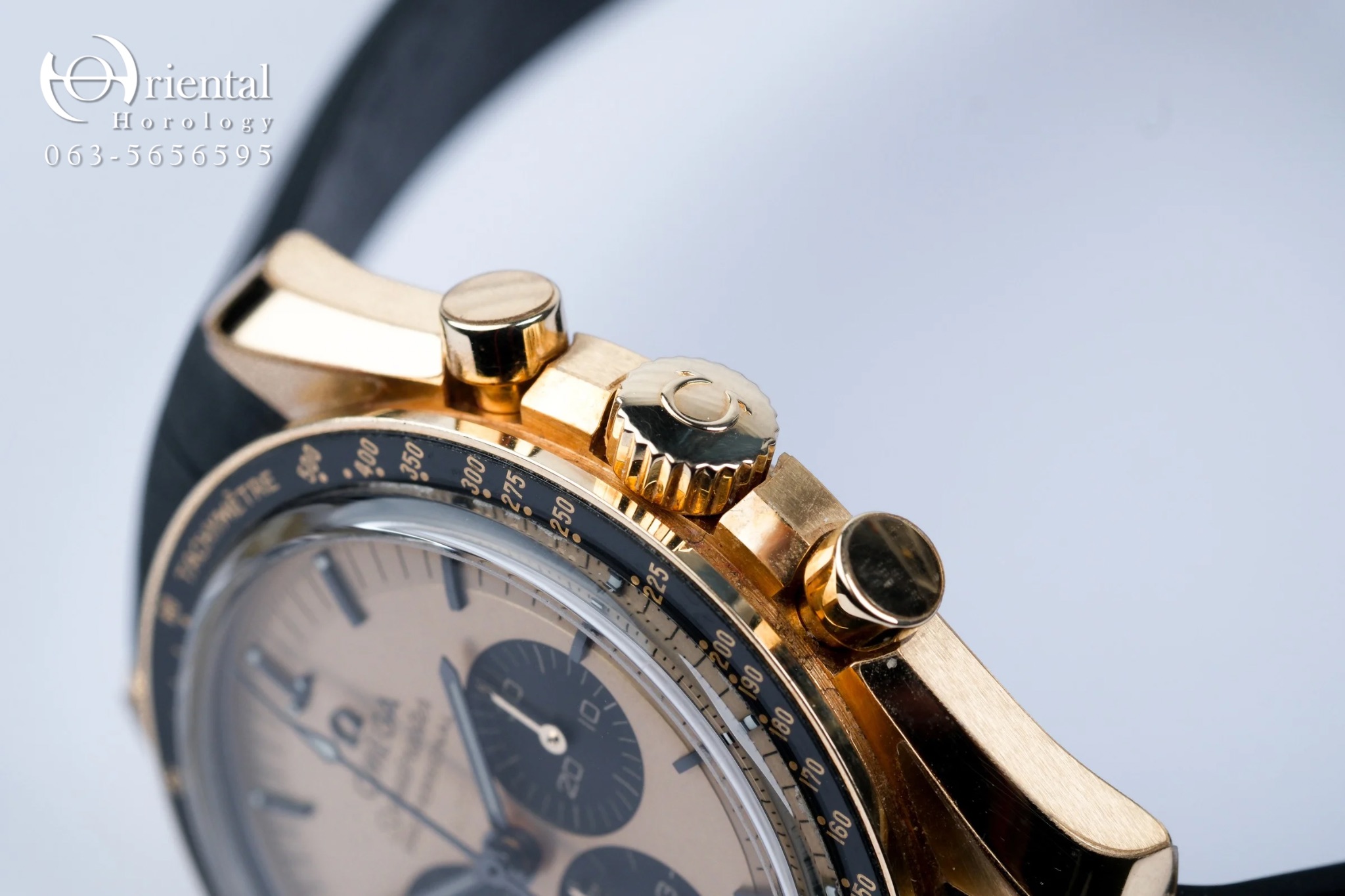 Omega Speedmaster 18K Moonshine Gold Panda - Image 3
