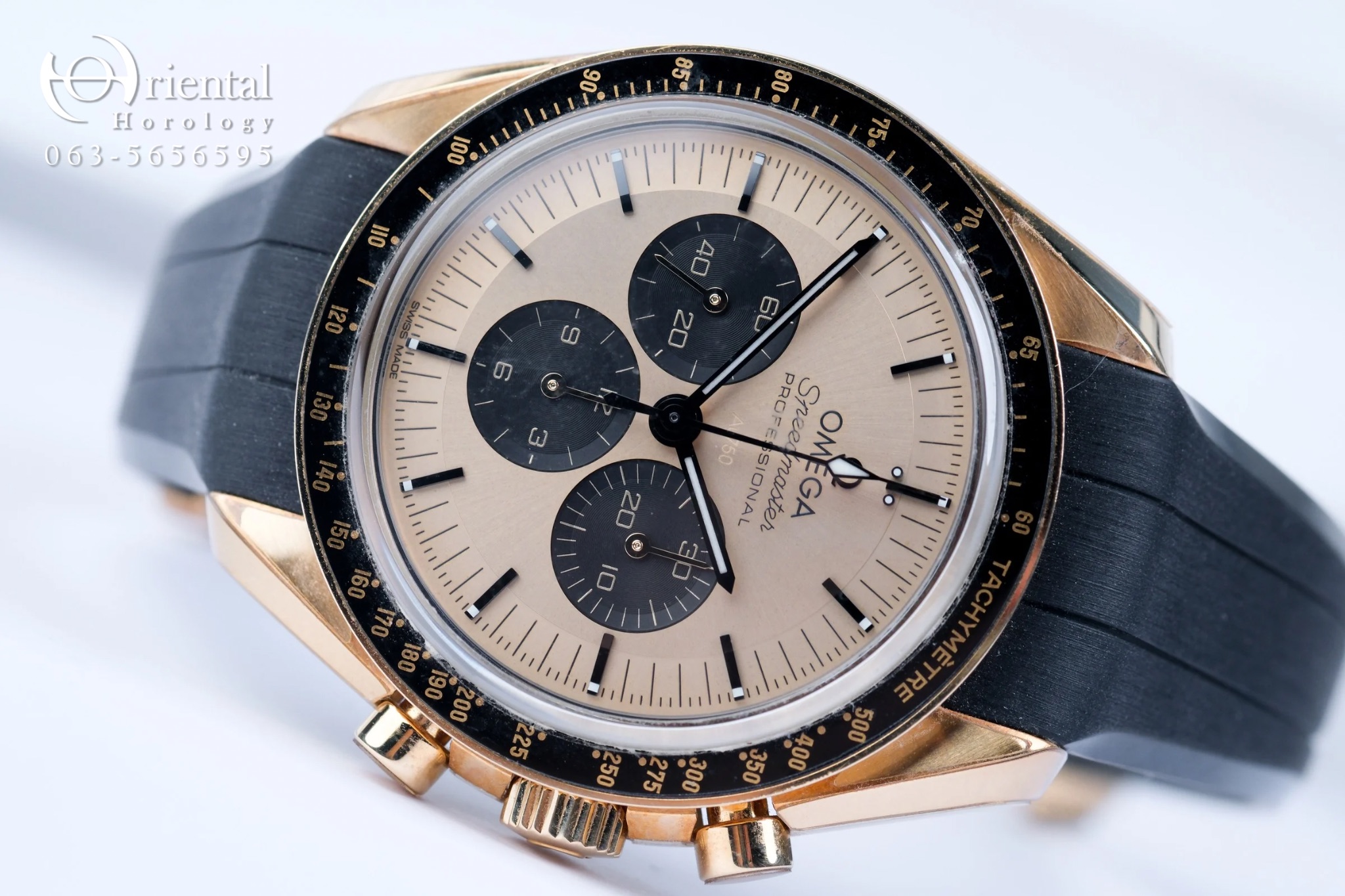Omega Speedmaster 18K Moonshine Gold Panda - Image 2
