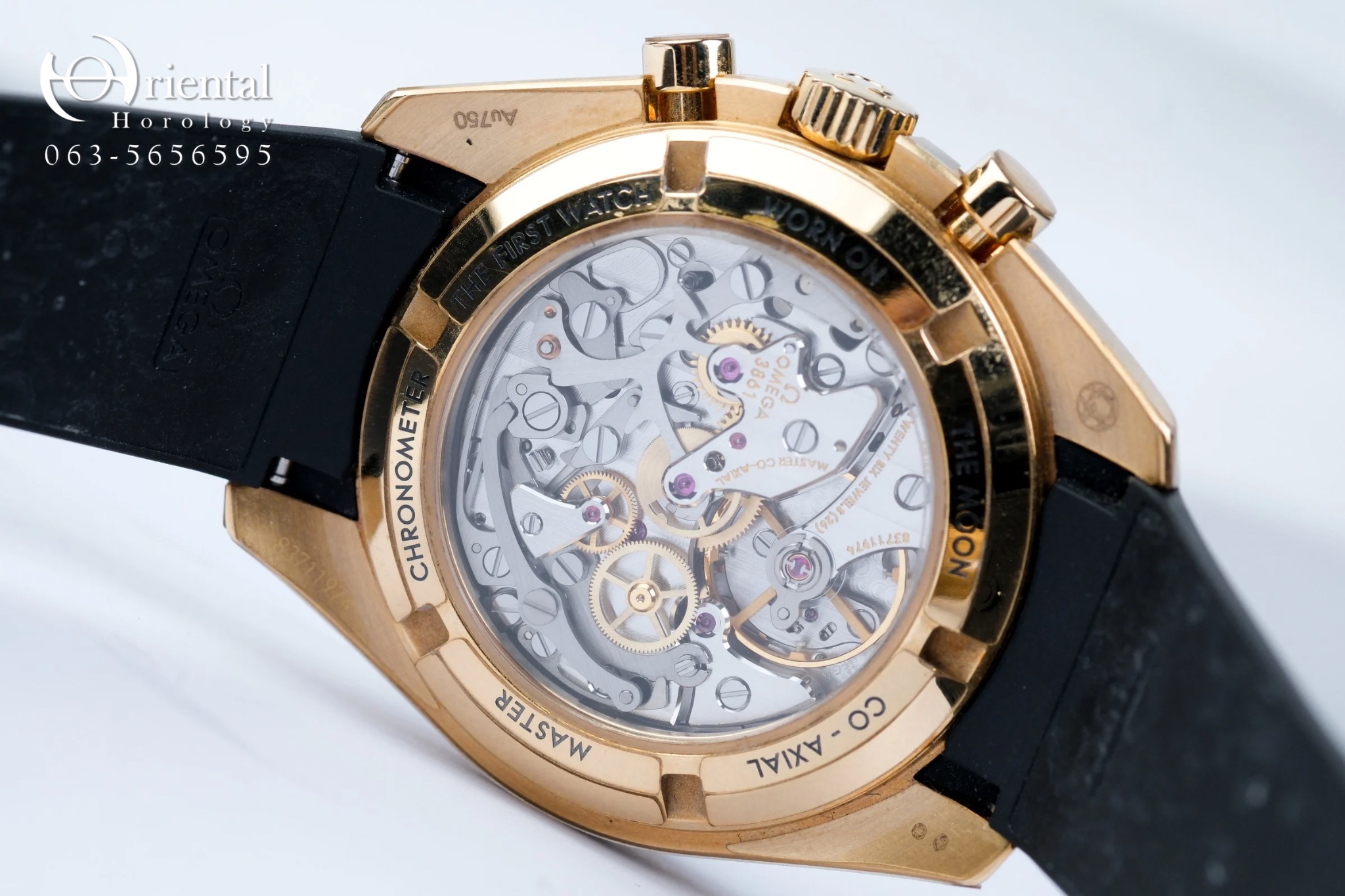 Omega Speedmaster 18K Moonshine Gold Panda - Image 8