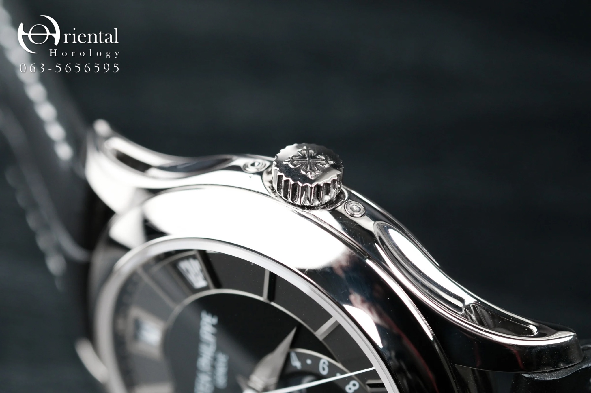 Patek Philippe Calatrava 5205G - Image 3