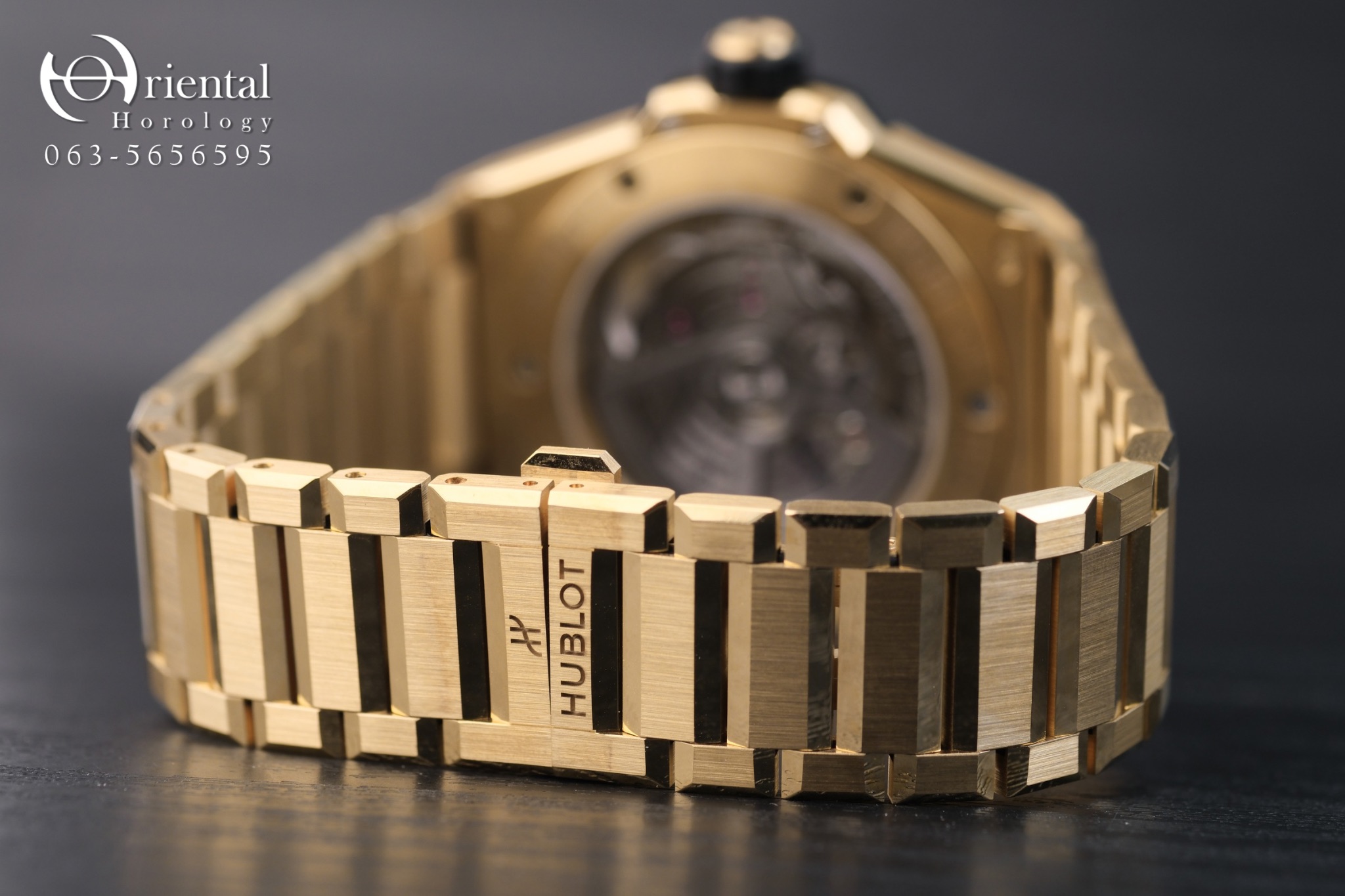 Hublot Big Bang Integrated Time Only Yellow Gold - Image 8