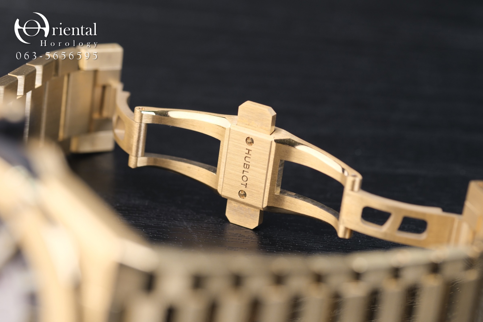 Hublot Big Bang Integrated Time Only Yellow Gold - Image 5