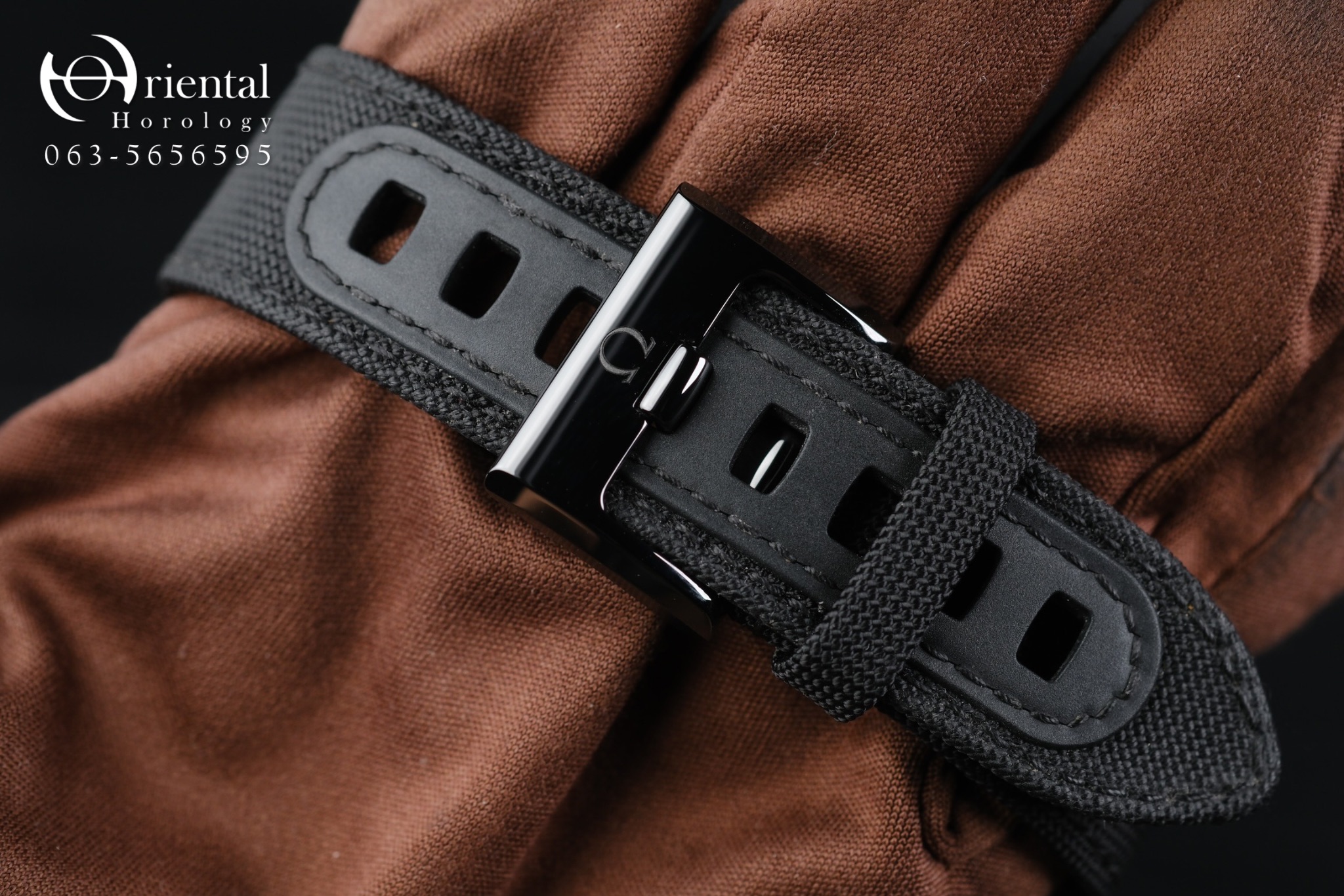 Omega Speedmaster Dark Side Of The Moon - Image 5