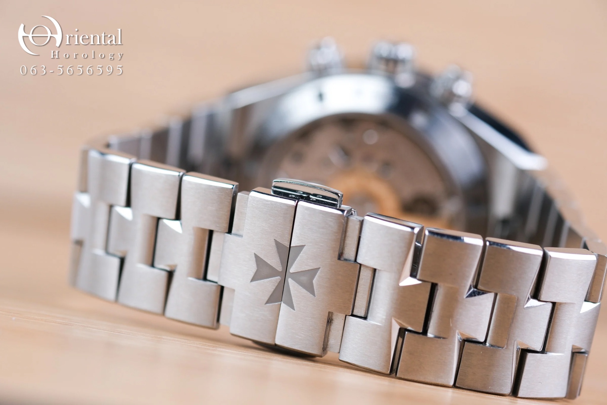 VC Overseas Chronograph Blue Dial - Image 6