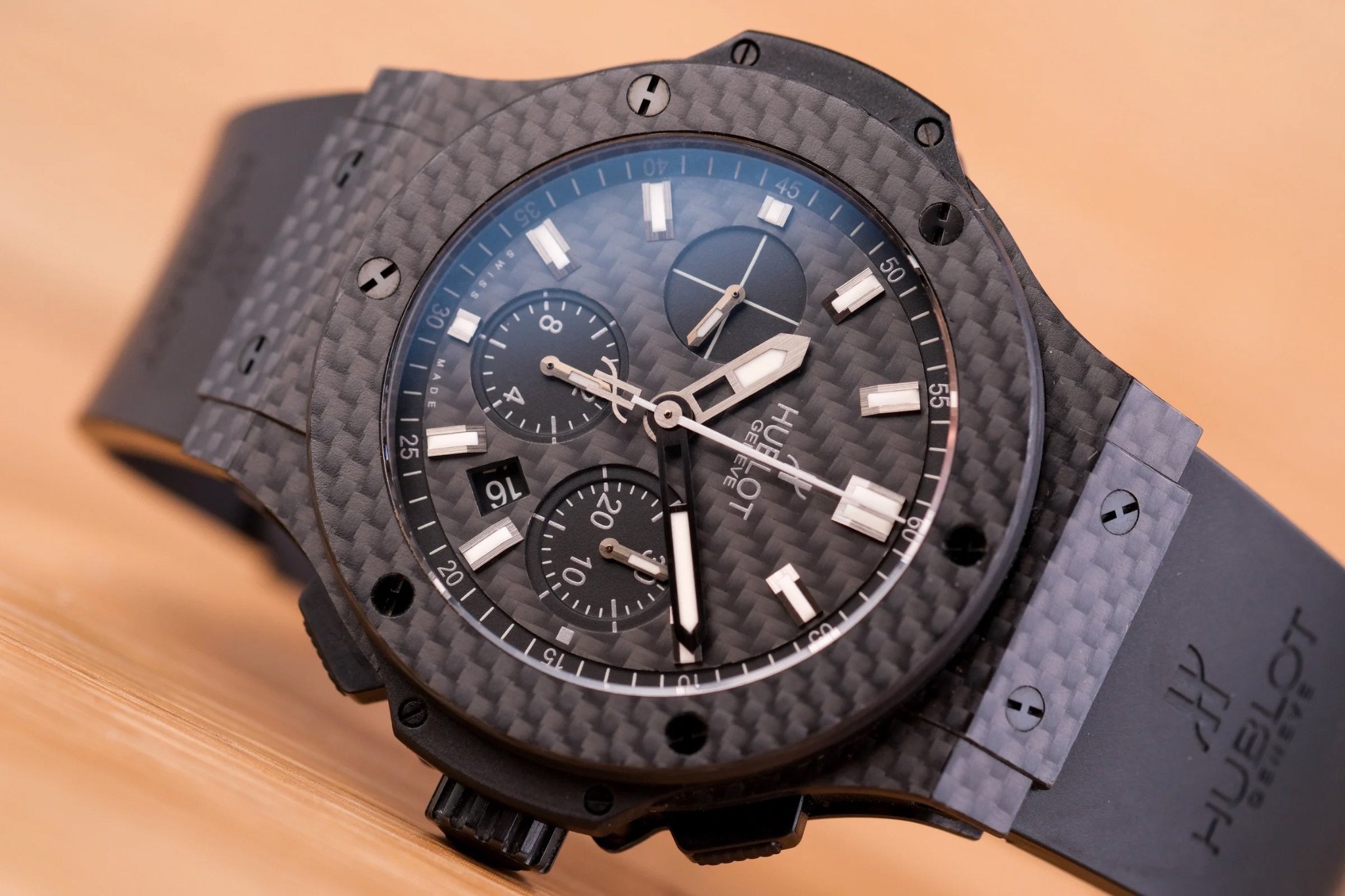 Hublot Big Bang Carbon Fiber Chronograph - Image 3