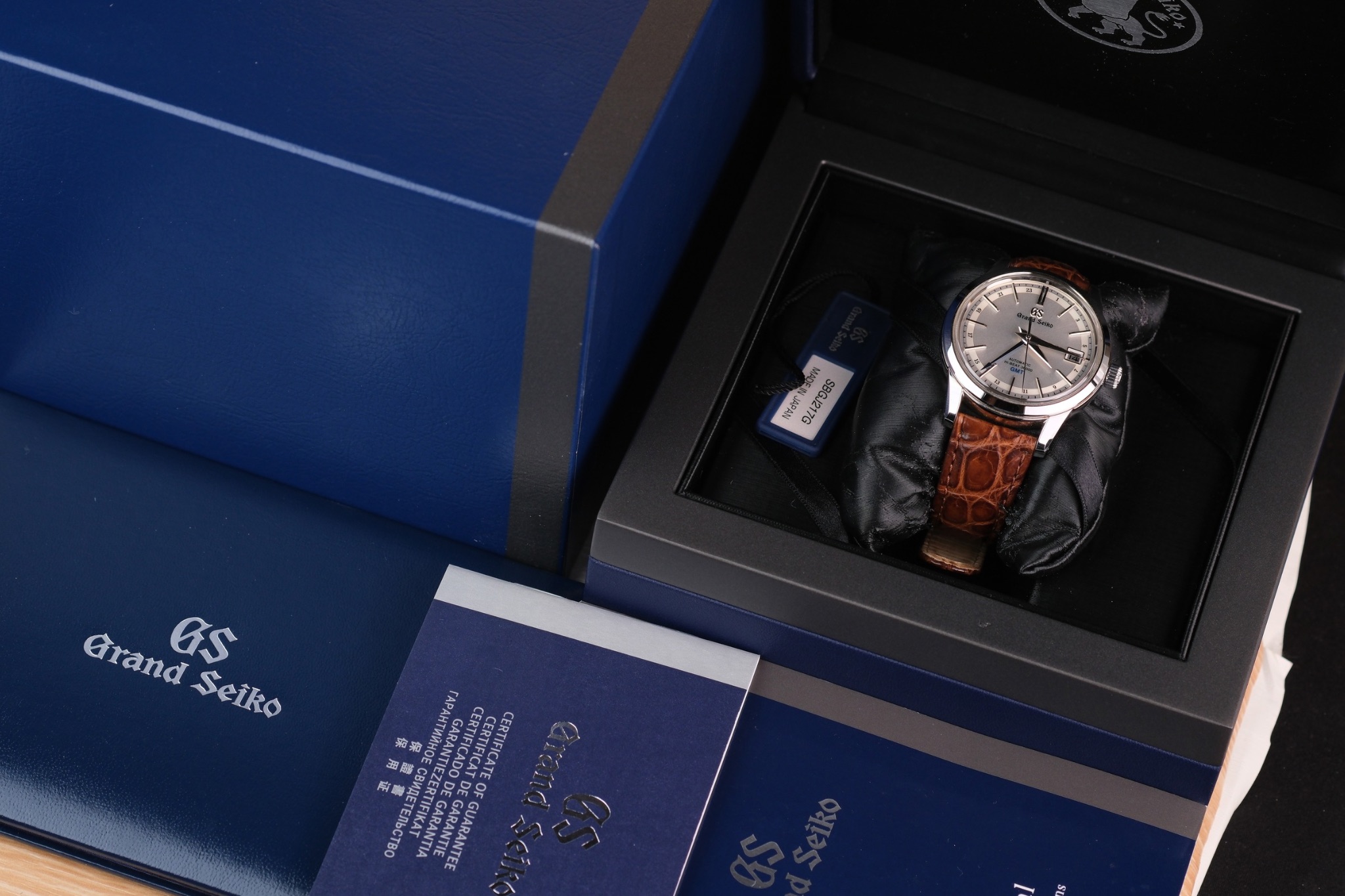 Grand Seiko Hi-Beat 36000 GMT SBGJ217 - Image 9