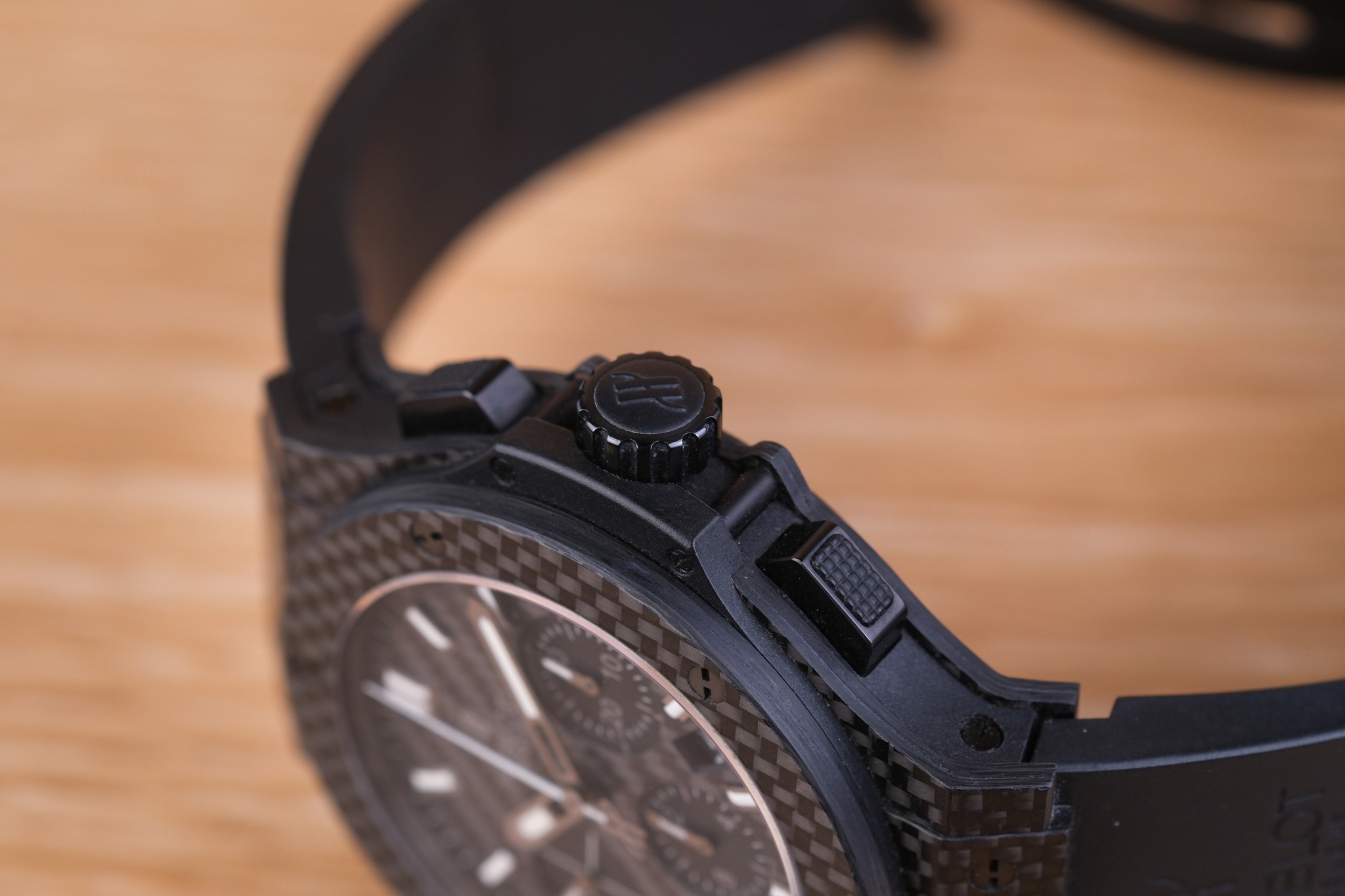 Hublot Big Bang Carbon Fiber Chronograph - Image 4
