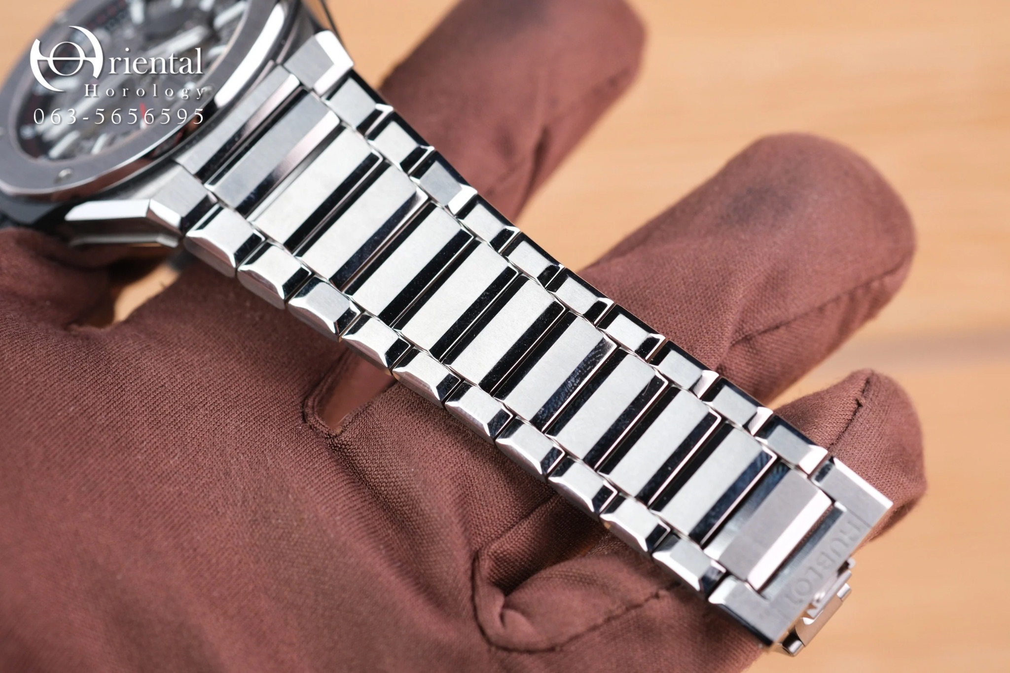 Hublot Big Bang Integrated Time Only Titanium - Image 6