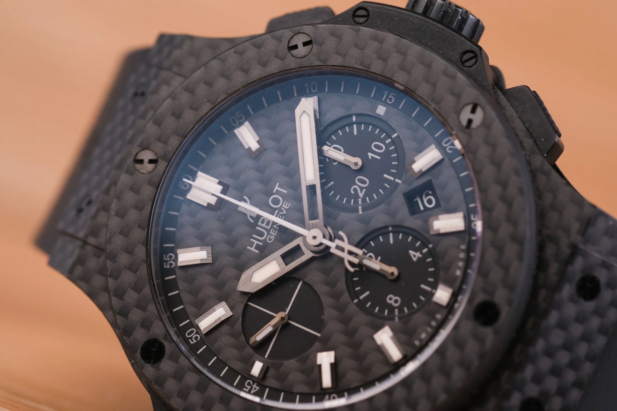 Hublot Big Bang Carbon Fiber Chronograph - Image 2