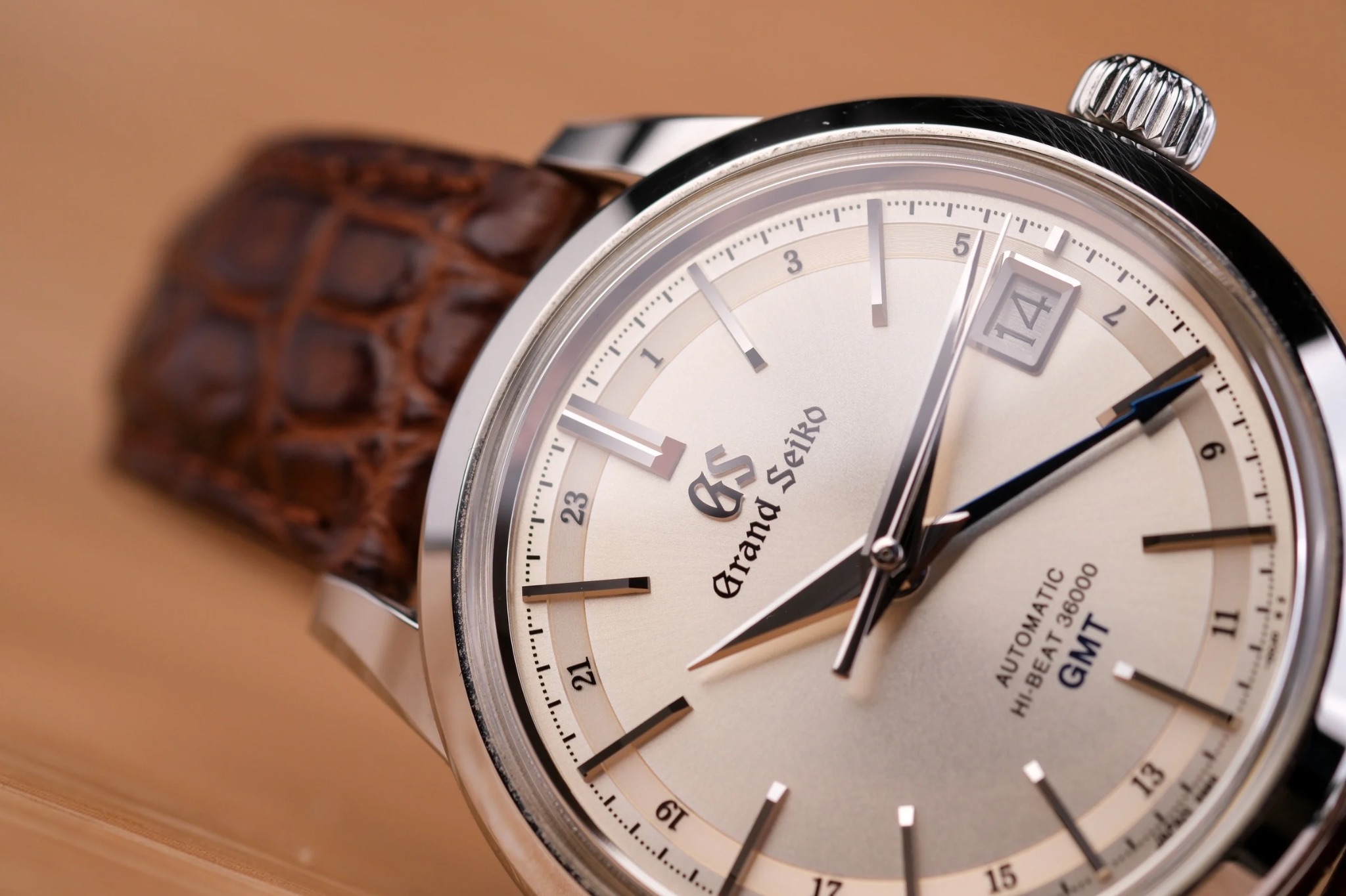 Grand Seiko Hi-Beat 36000 GMT SBGJ217 - Image 2