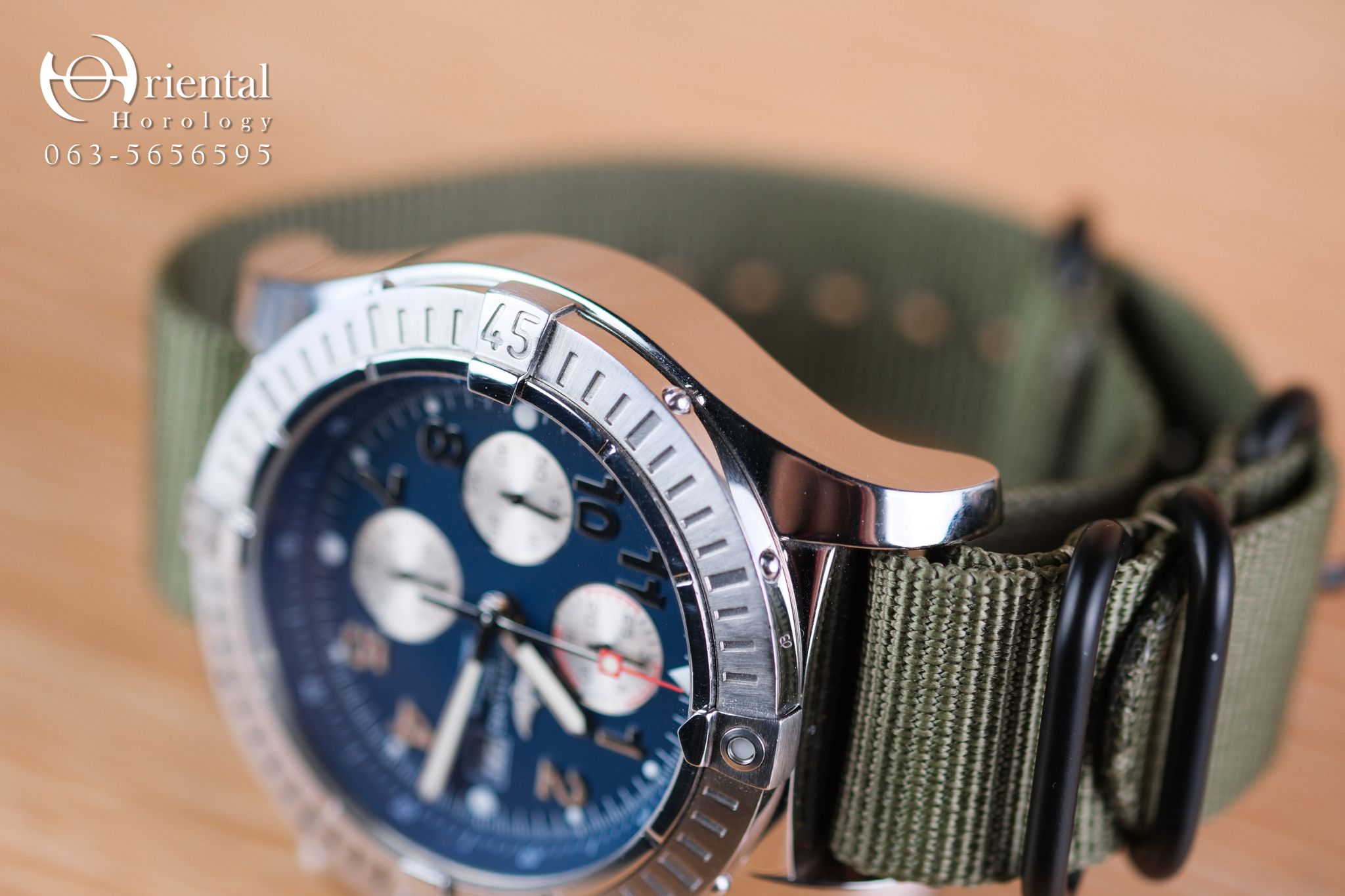 Breitling Super Avenger Blue Dial - Image 4