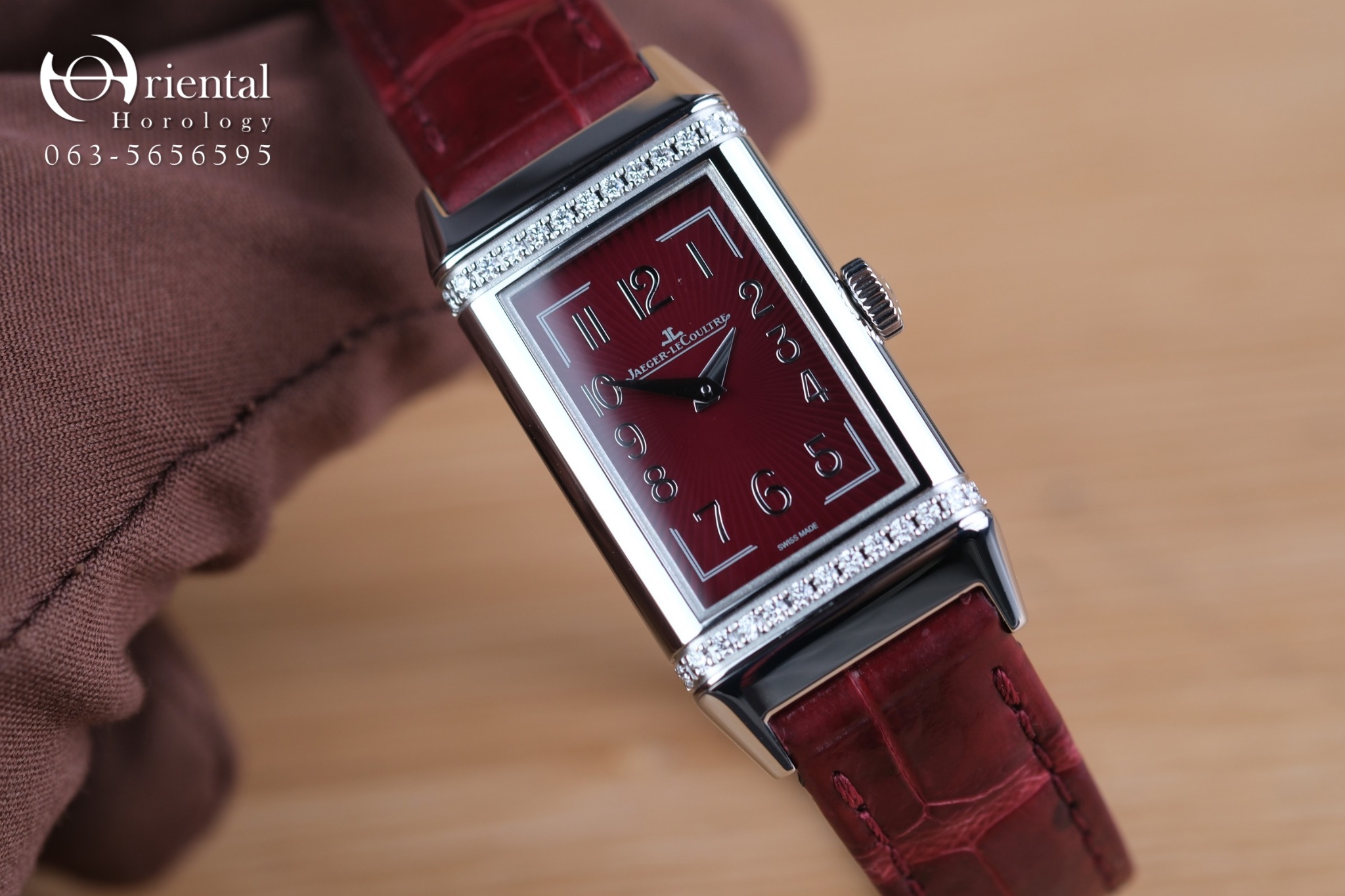 JLC Reverso One Monoface Burgandy - Image 3