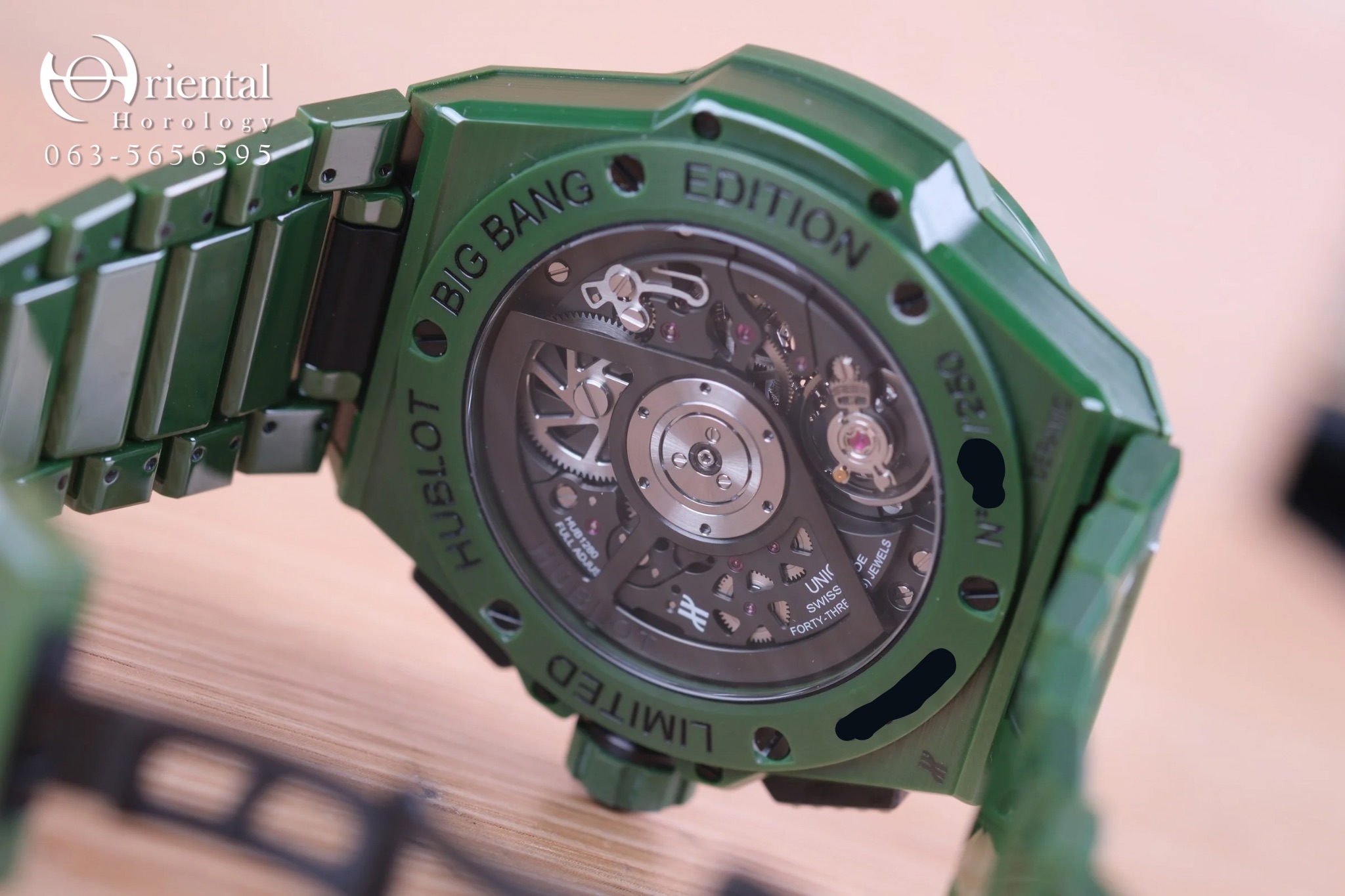 Hublot Big Bang Integral Green Ceramic Limited 250 pcs. - Image 9