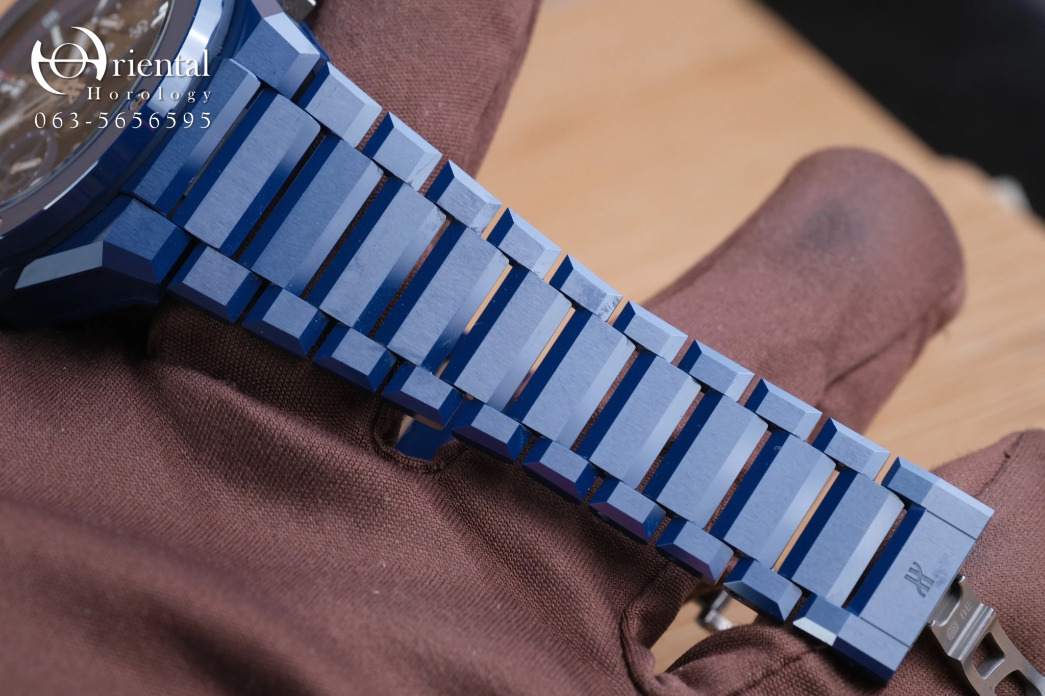 Hublot Big Bang Integral Blue Ceramic - Image 5