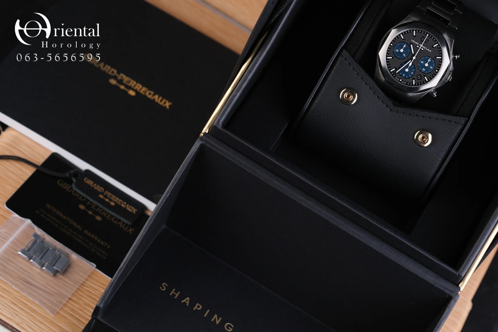 Girard Perregaux Laureato Chronograph Blue Black - Image 10