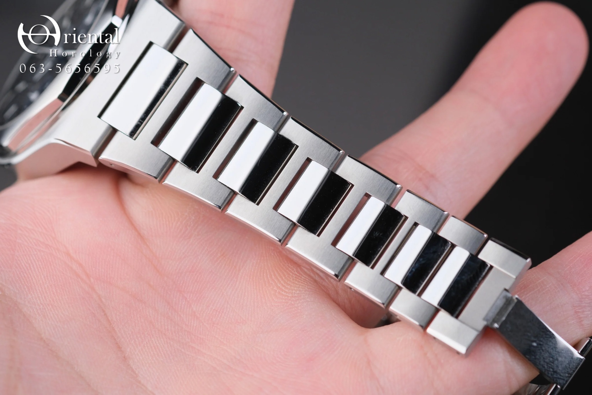 Girard Perregaux Laureato Chronograph Blue Black - Image 6