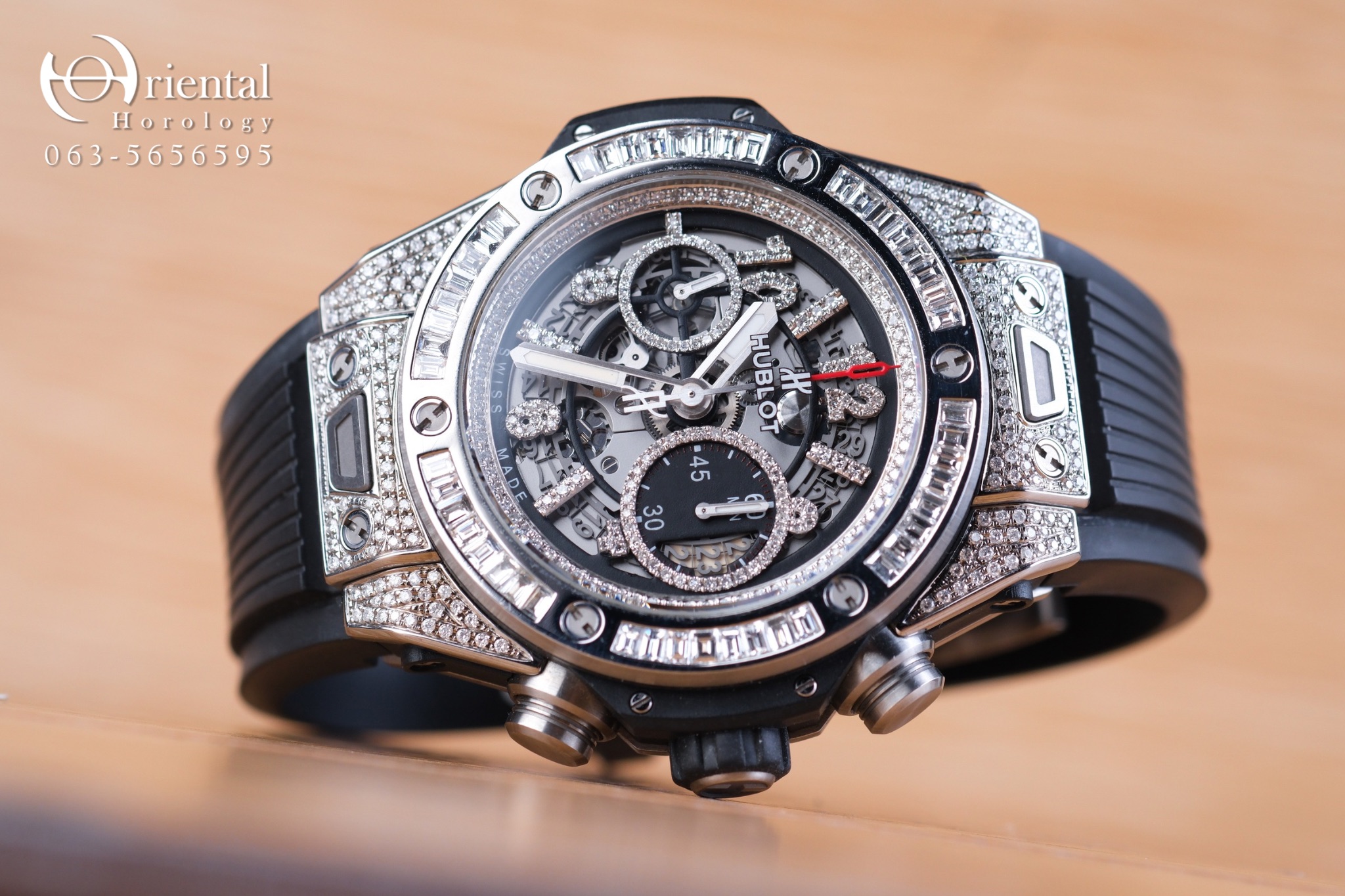 Hublot Unico Titanium 45 Diamonds - Image 4