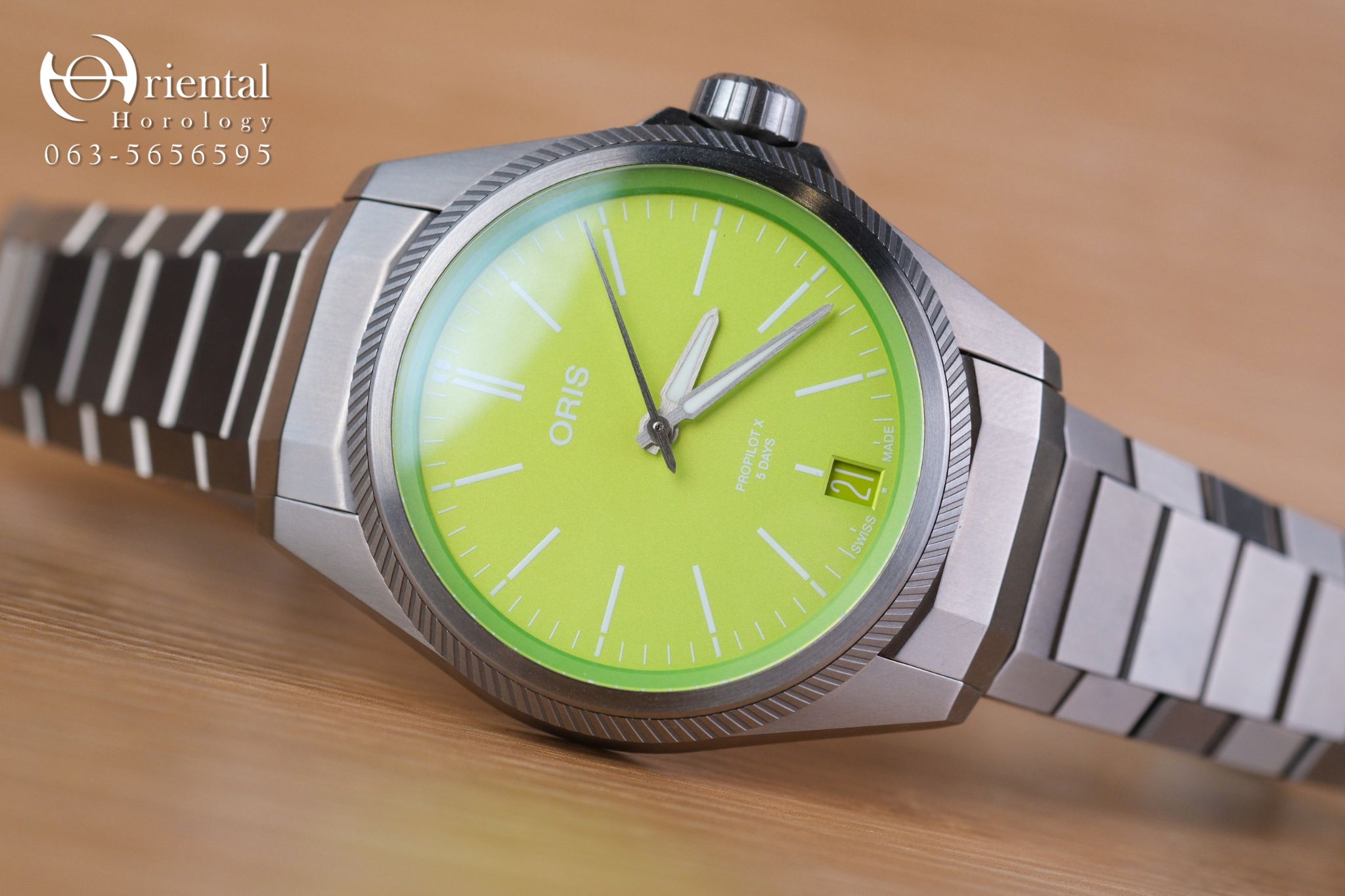 Oris ProPilot x Kermit Edition
