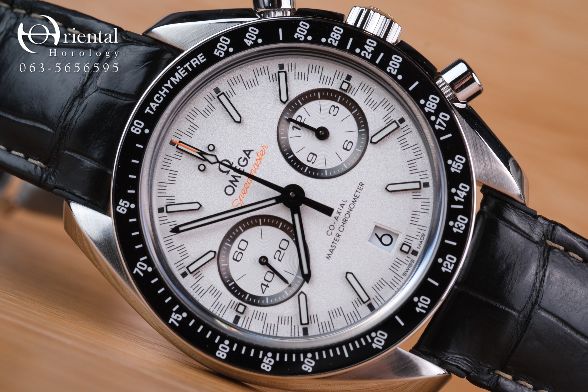 Omega Speedmaster Racing - Image 2