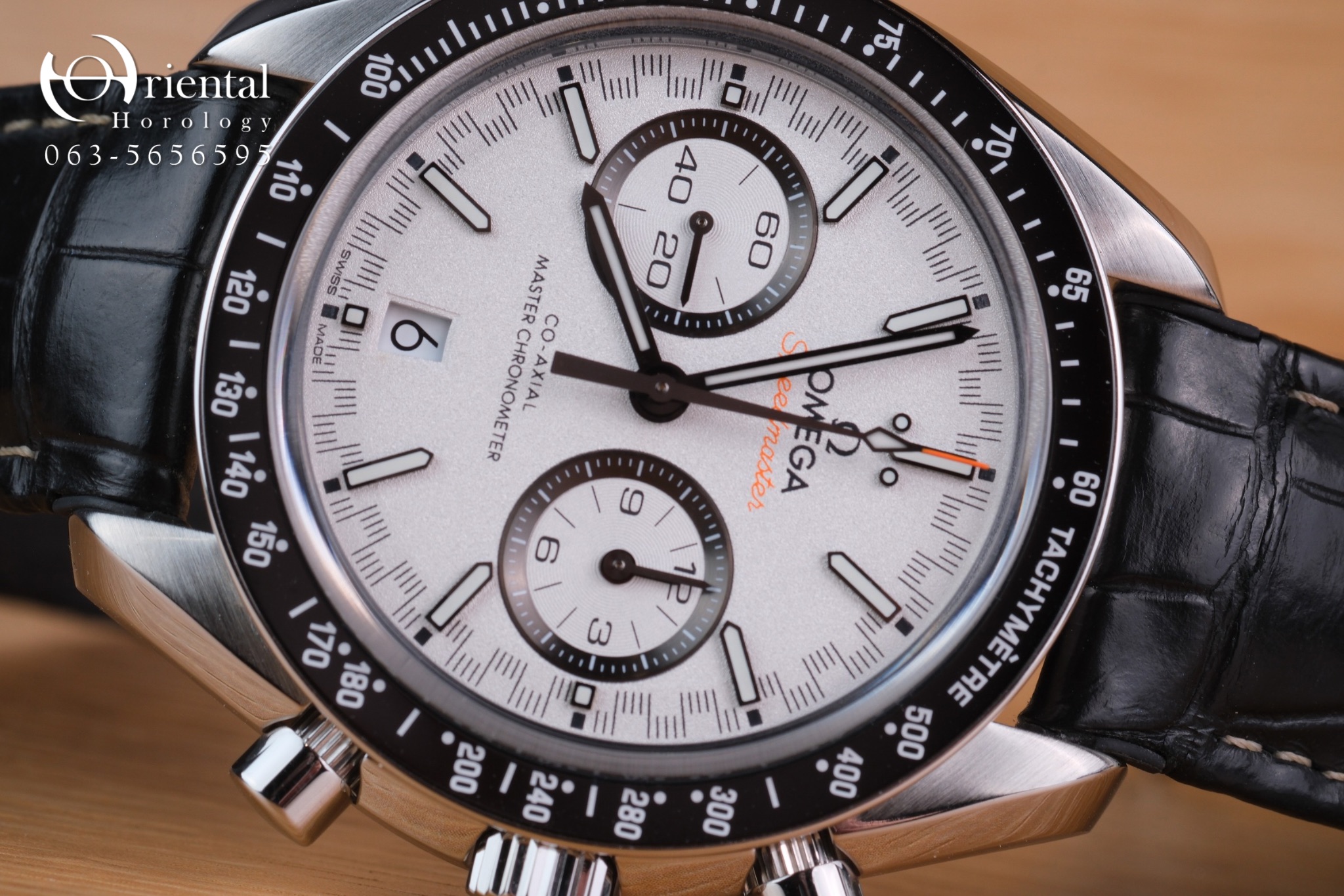 Omega Speedmaster Racing - Image 4
