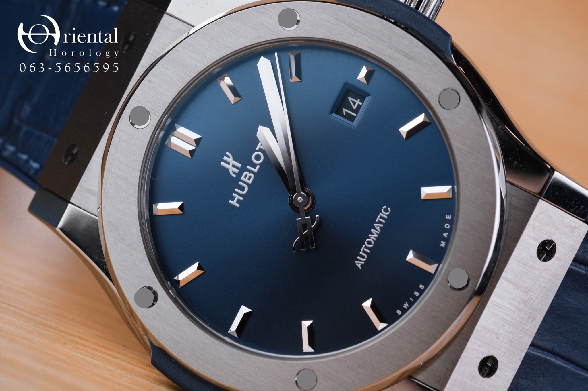 Hublot Classic Fusion Titanium Blue - Image 2