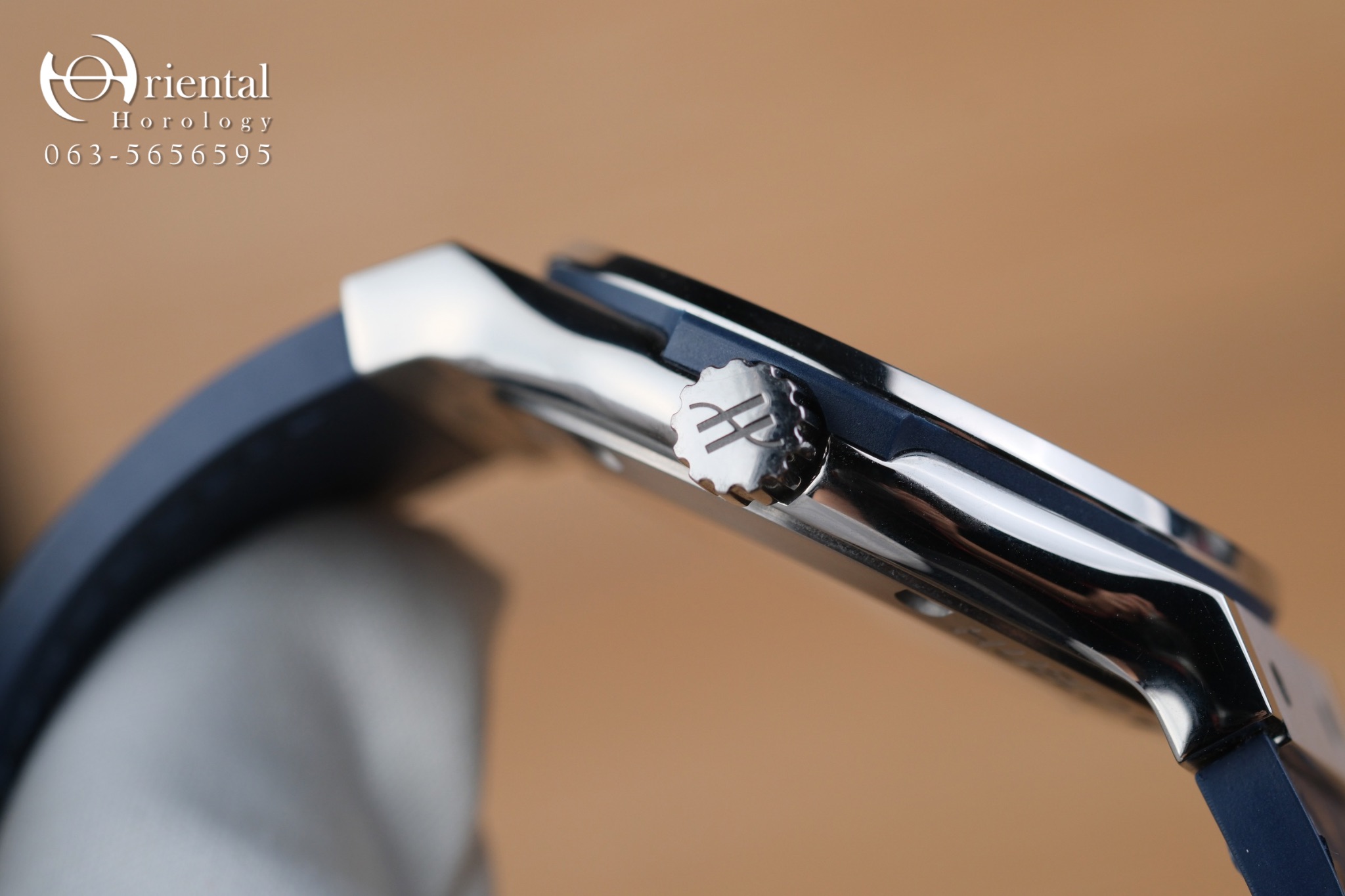 Hublot Classic Fusion Titanium Blue - Image 4