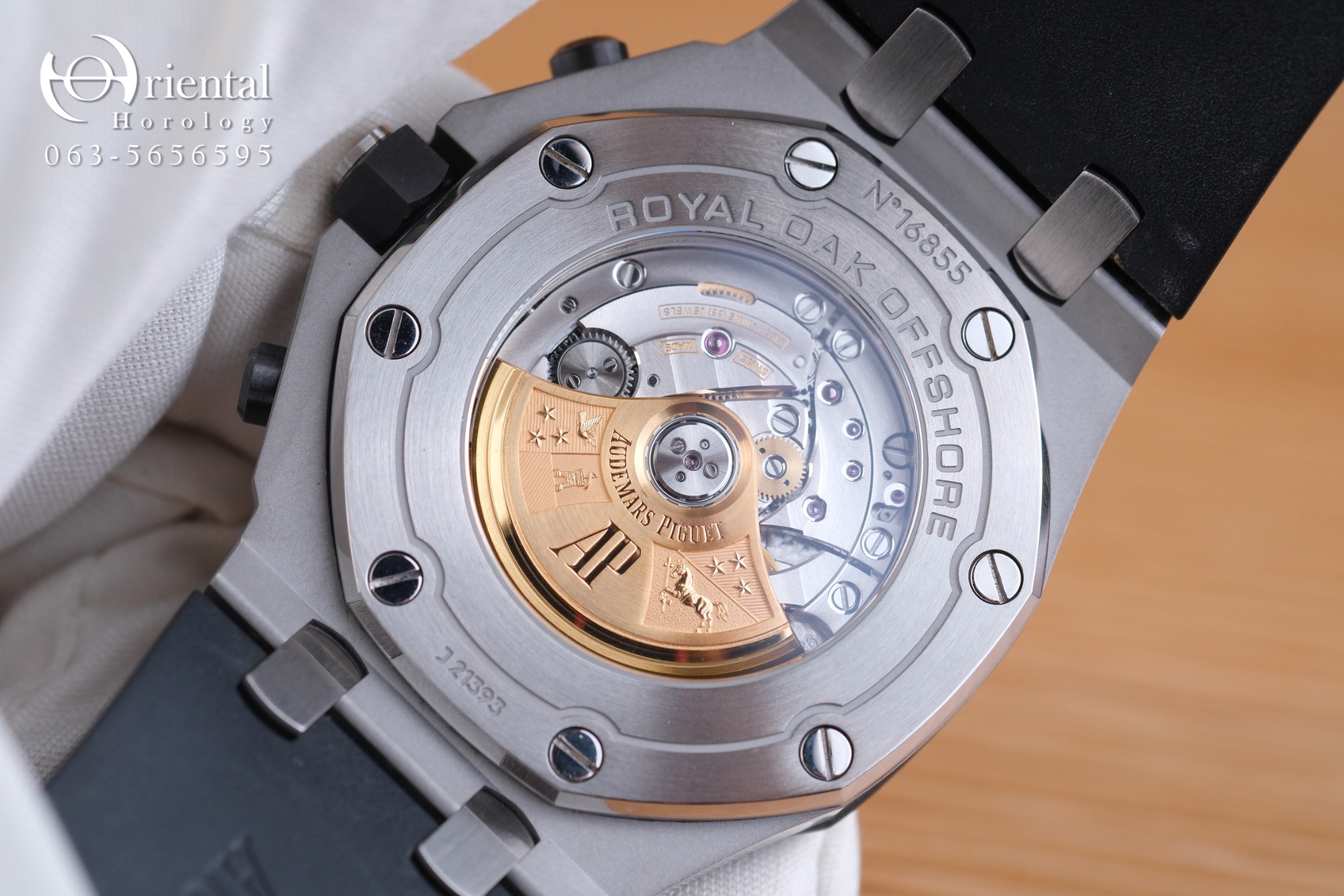 AP Royal Oak Offshore Chronograph “Vampire” - Image 8
