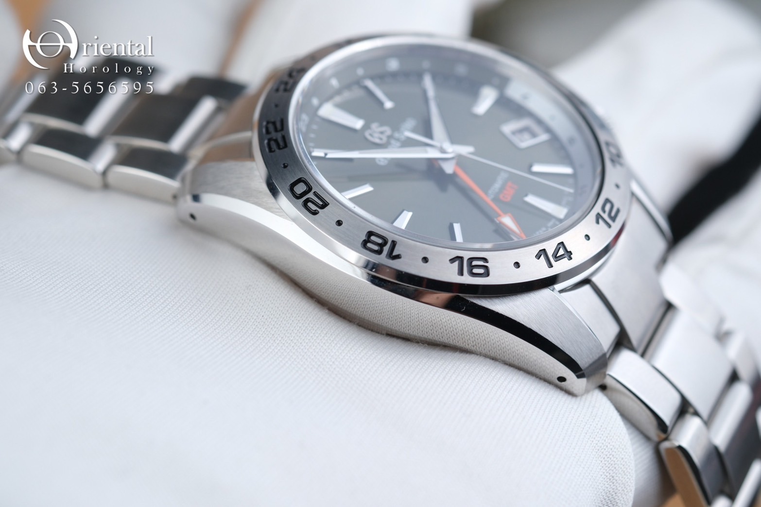 Grand Seiko Sport GMT Green Dial - Image 4